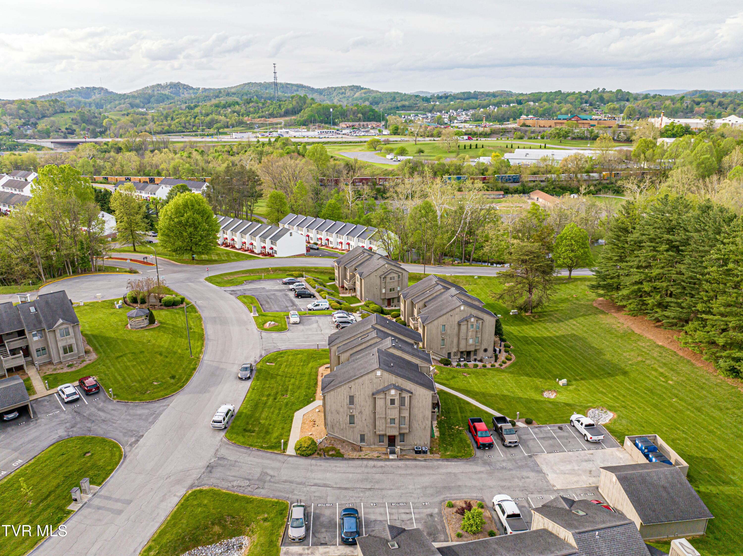 148 Quail Way Way #148, Bristol, Virginia image 13