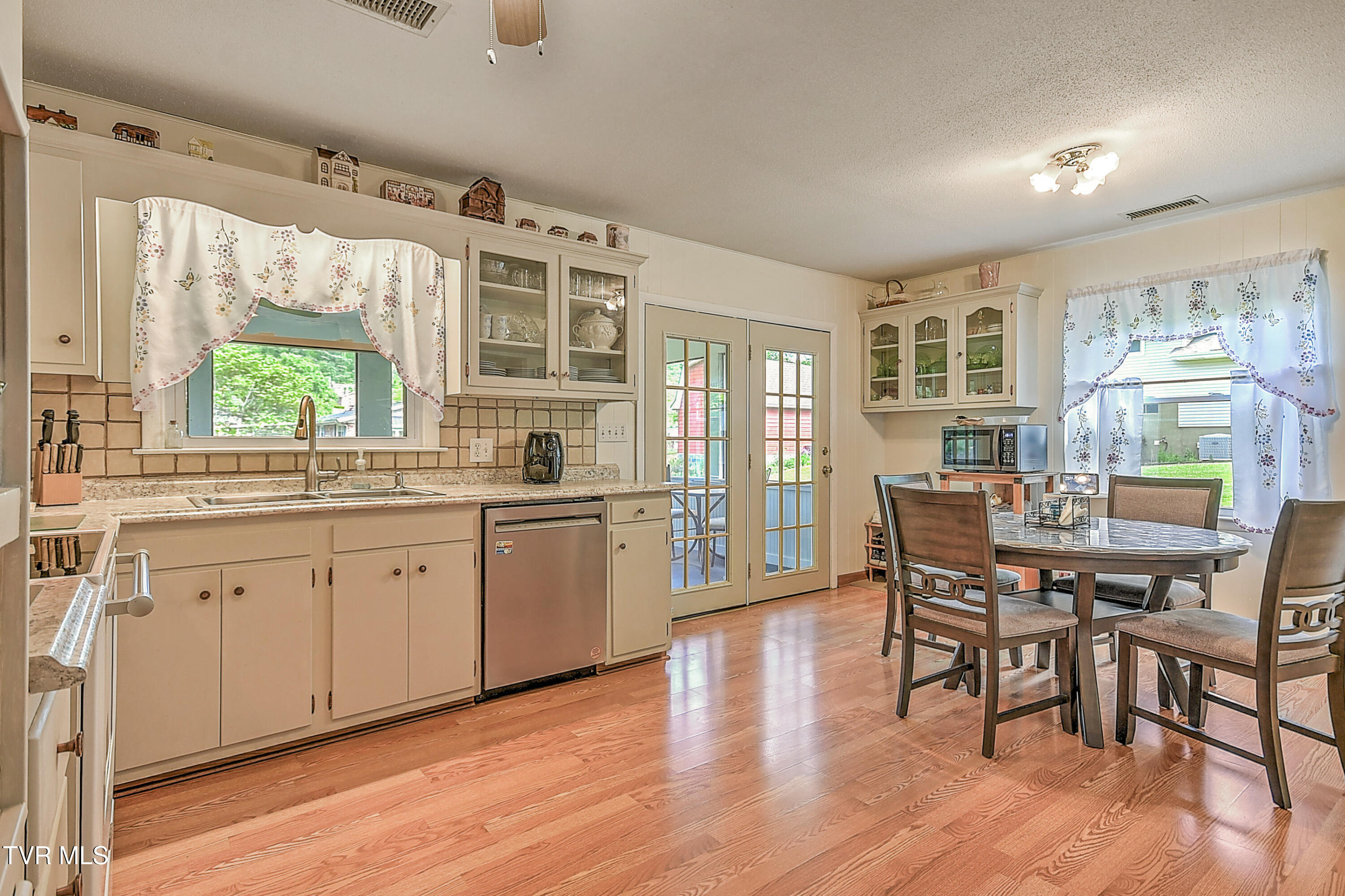 612 Colonial Heights Road, Kingsport, Tennessee image 10
