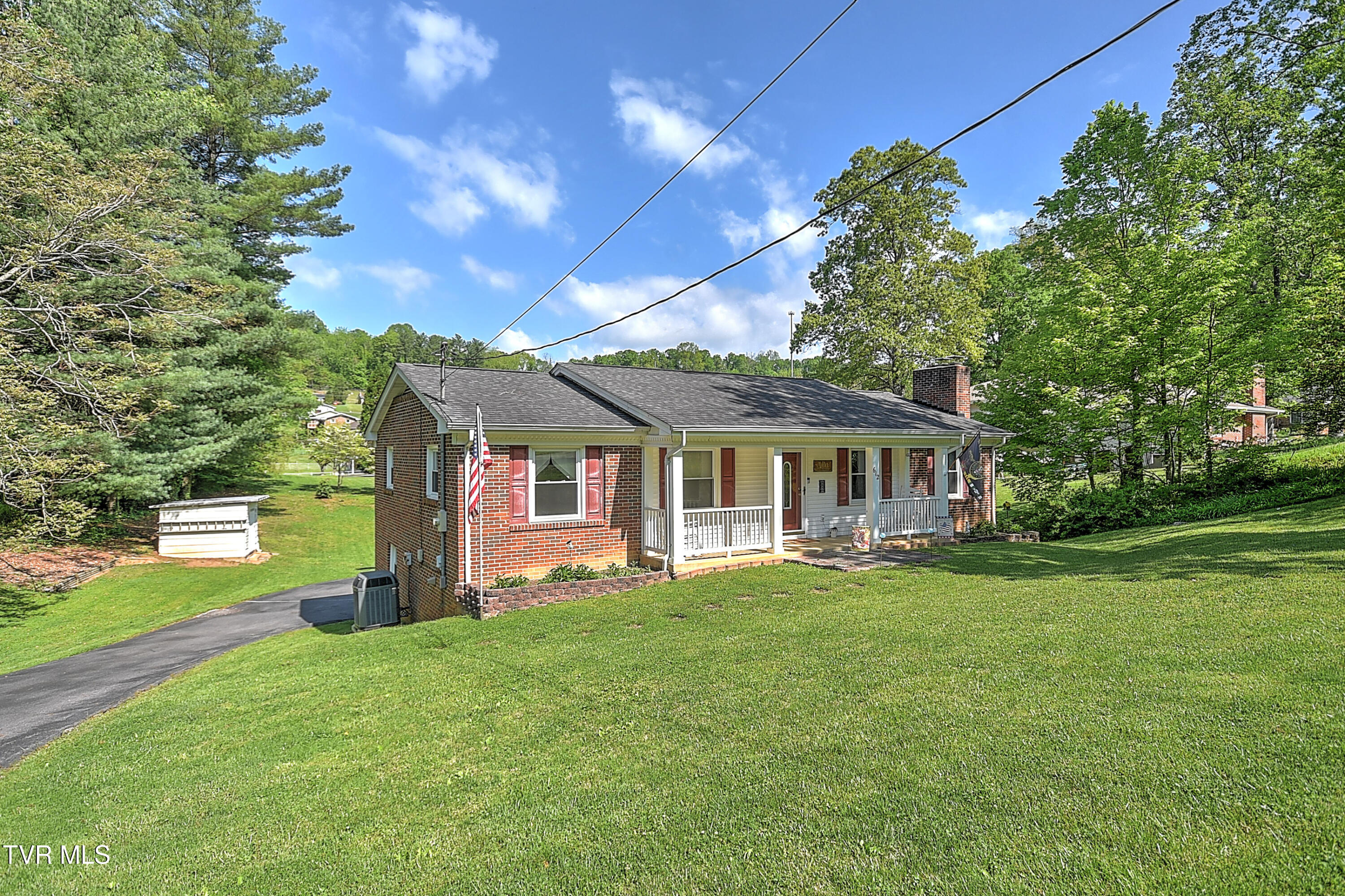 612 Colonial Heights Road, Kingsport, Tennessee image 4