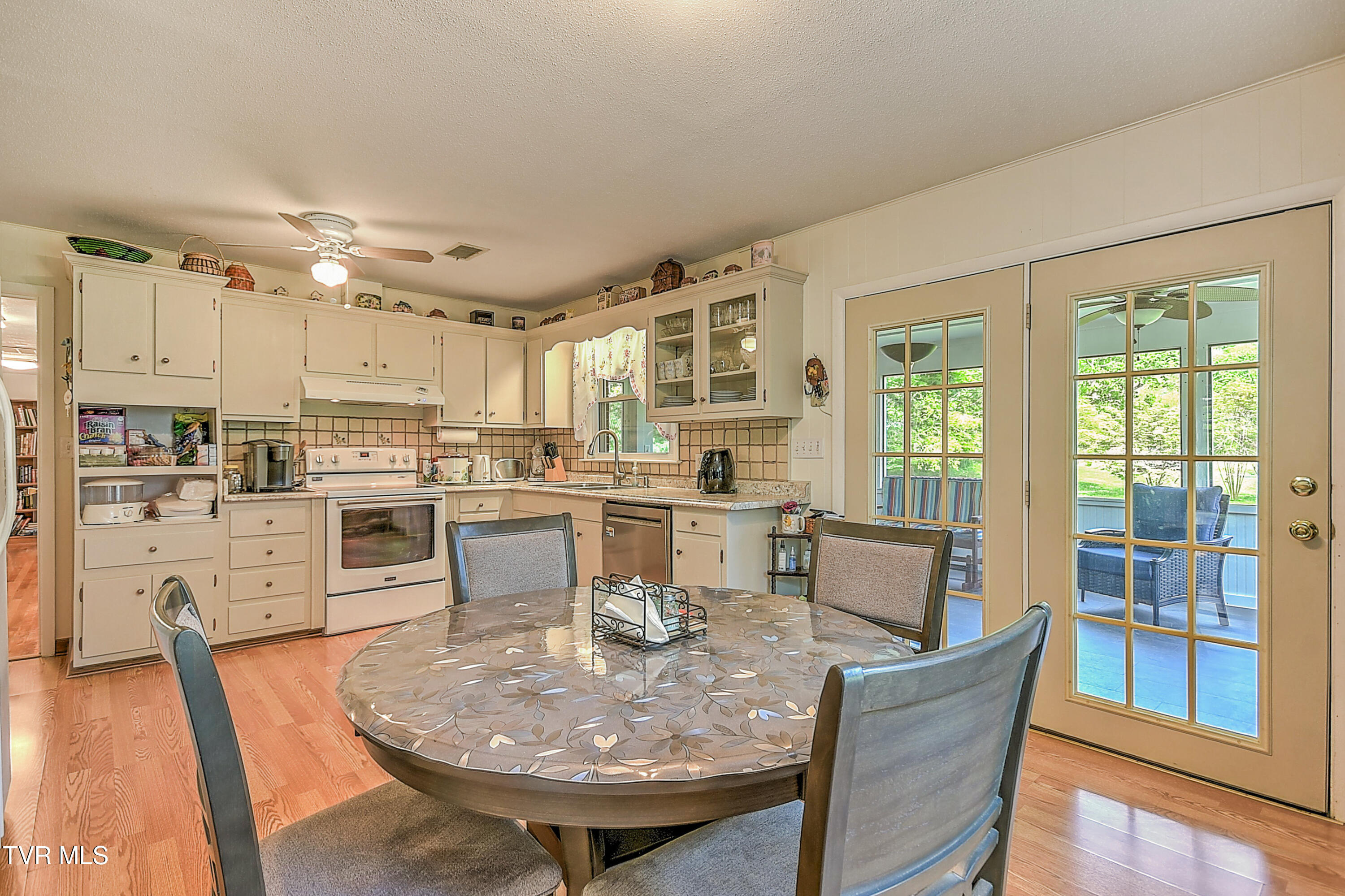 612 Colonial Heights Road, Kingsport, Tennessee image 12