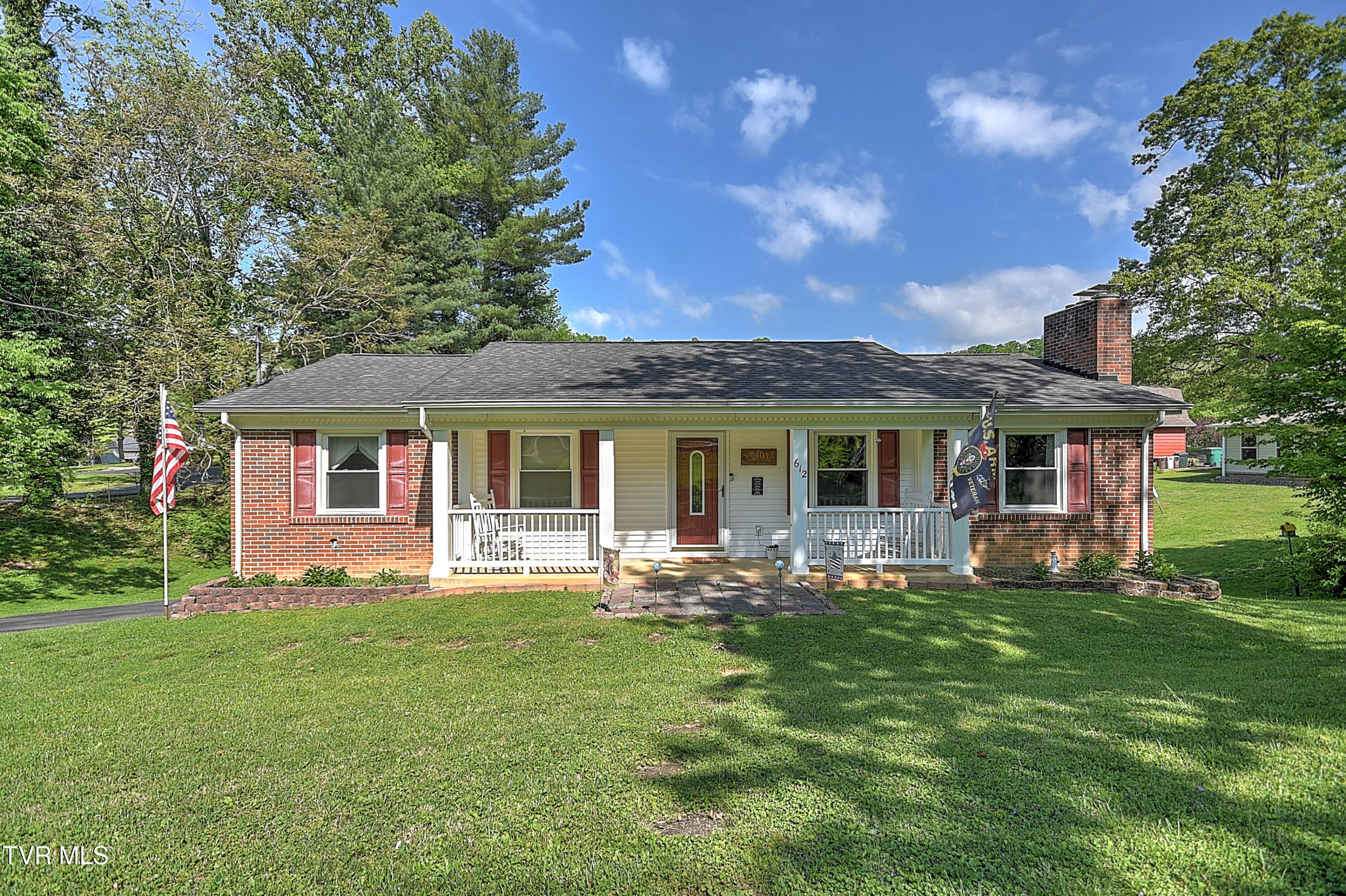612 Colonial Heights Road, Kingsport, Tennessee image 2