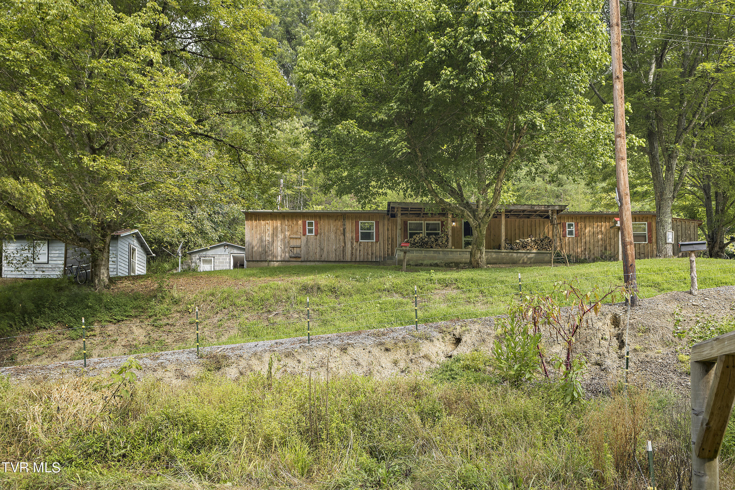 402 Gonce Hollow Road, Eidson, Tennessee image 1