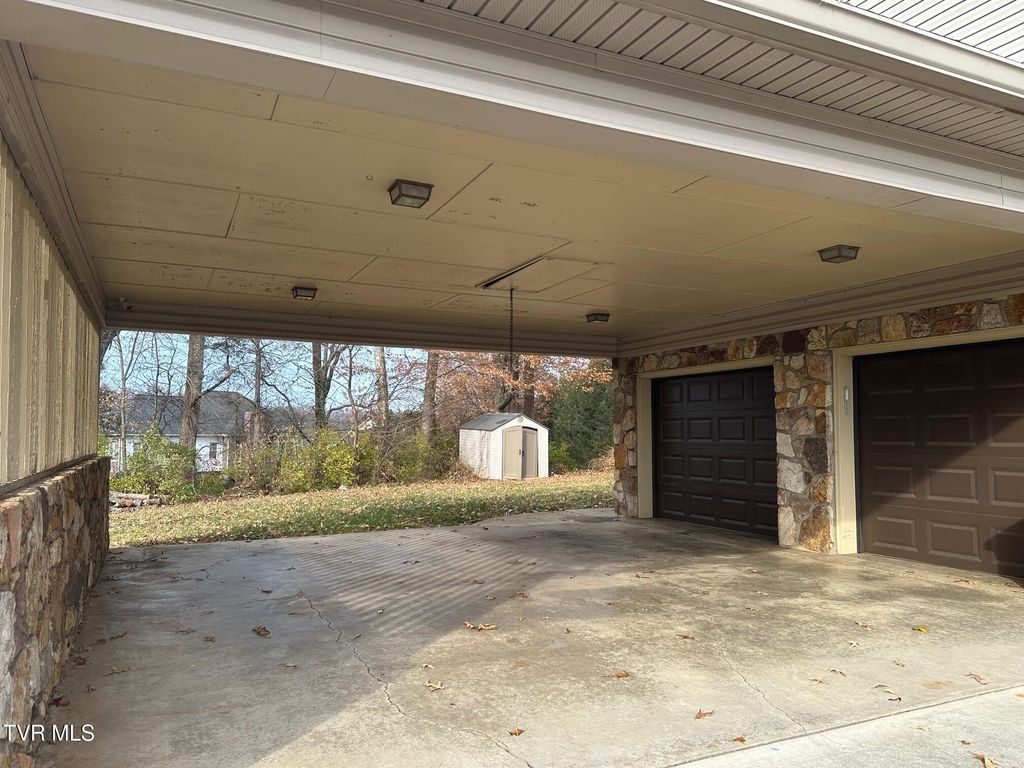 Photo of 124 Arlington Circle, Kingsport, TN 37663 (MLS # 9988678)