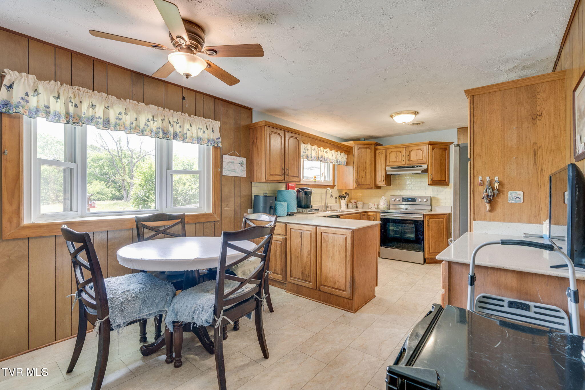 397 Buncombe Road