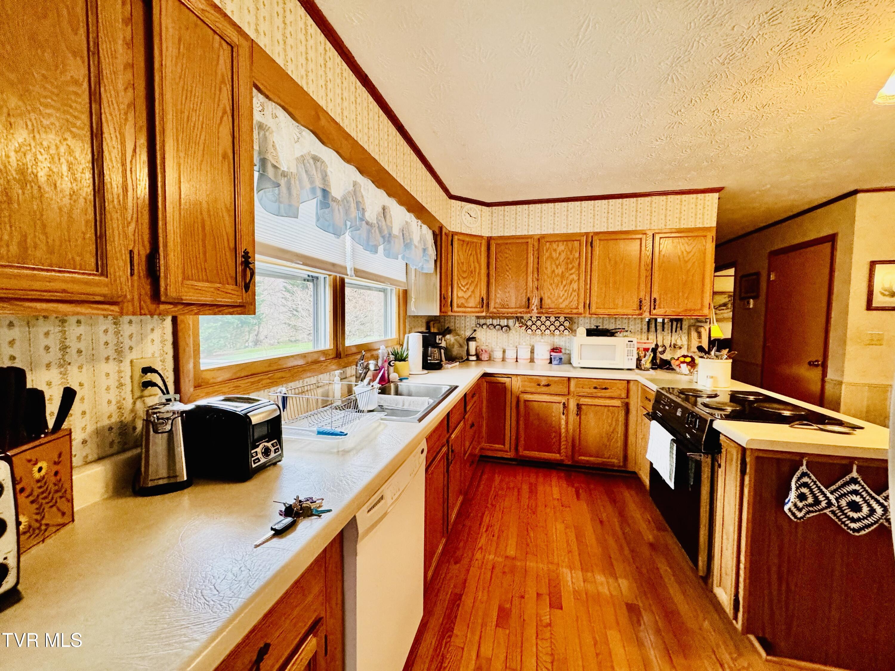 119 Ross Jenkins Circle, Elizabethton, Tennessee image 4