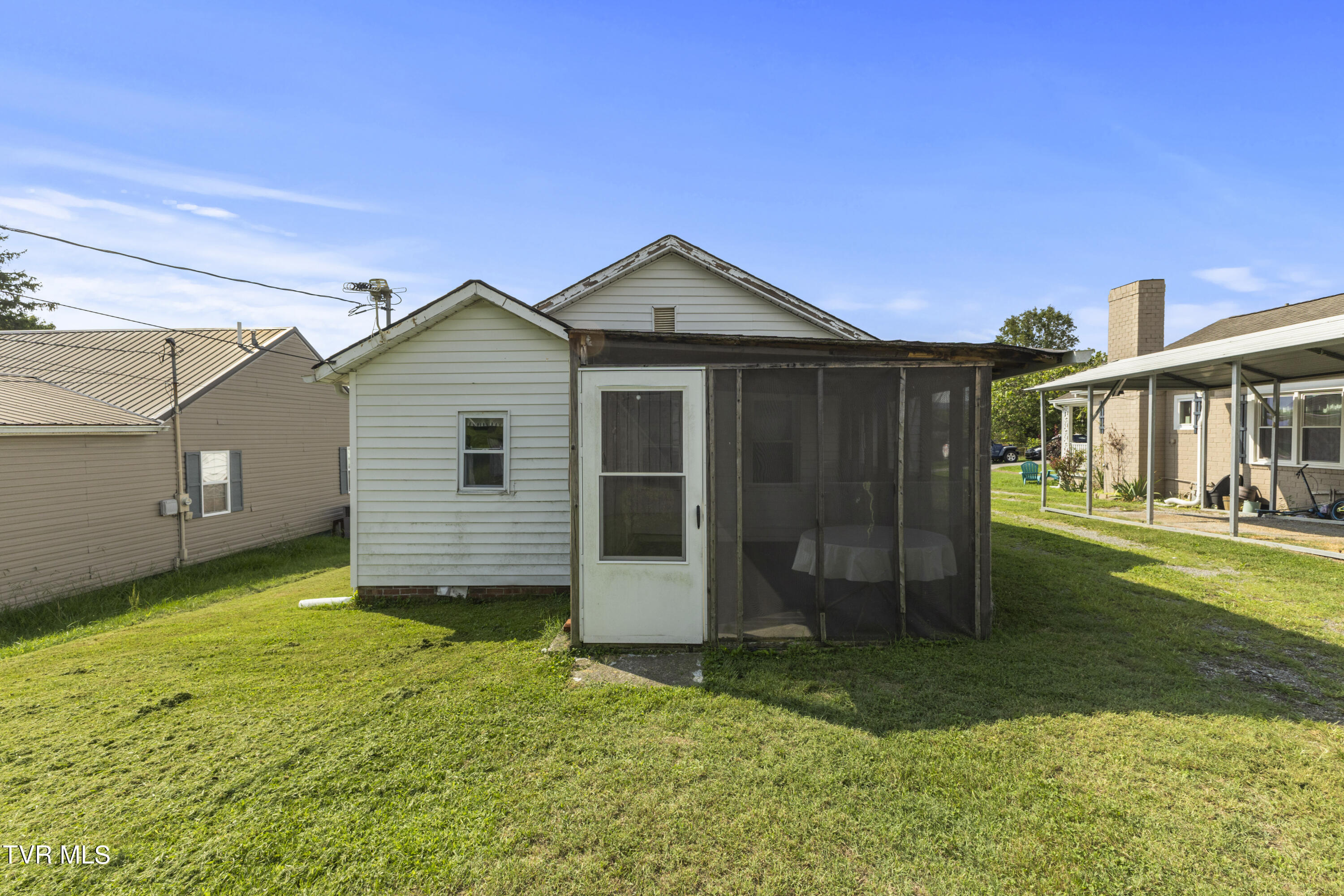 431 Bay Street, Mount Carmel, Tennessee image 3