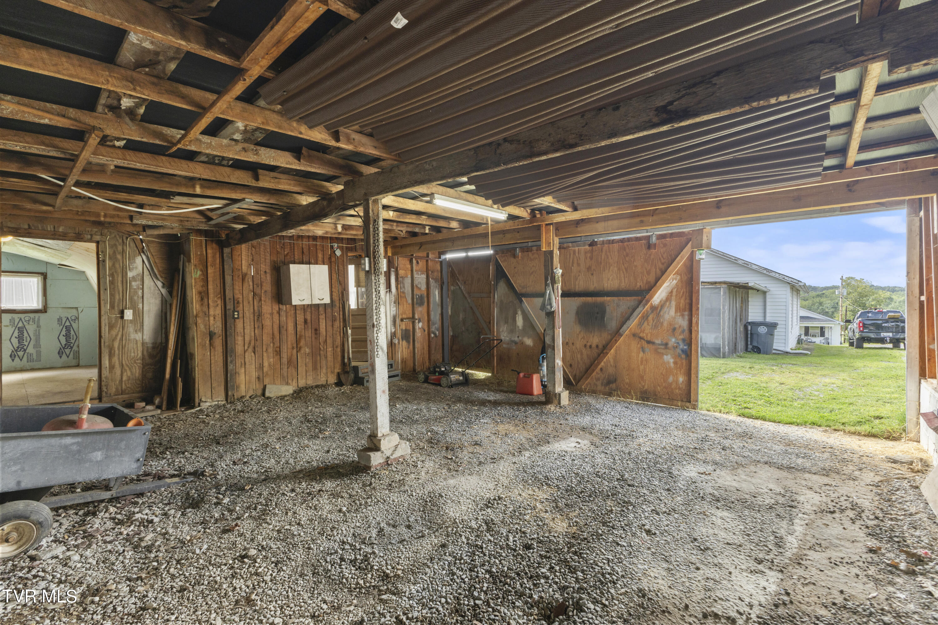 431 Bay Street, Mount Carmel, Tennessee image 25