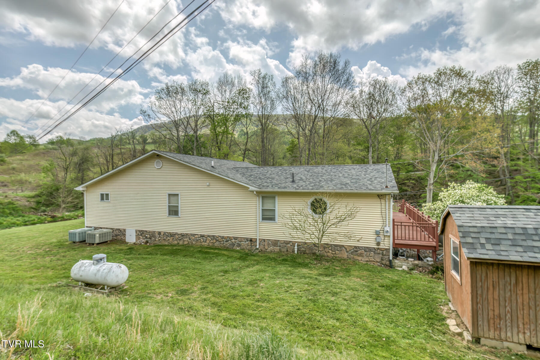 112 Conns Drive, Tazewell, Virginia image 15