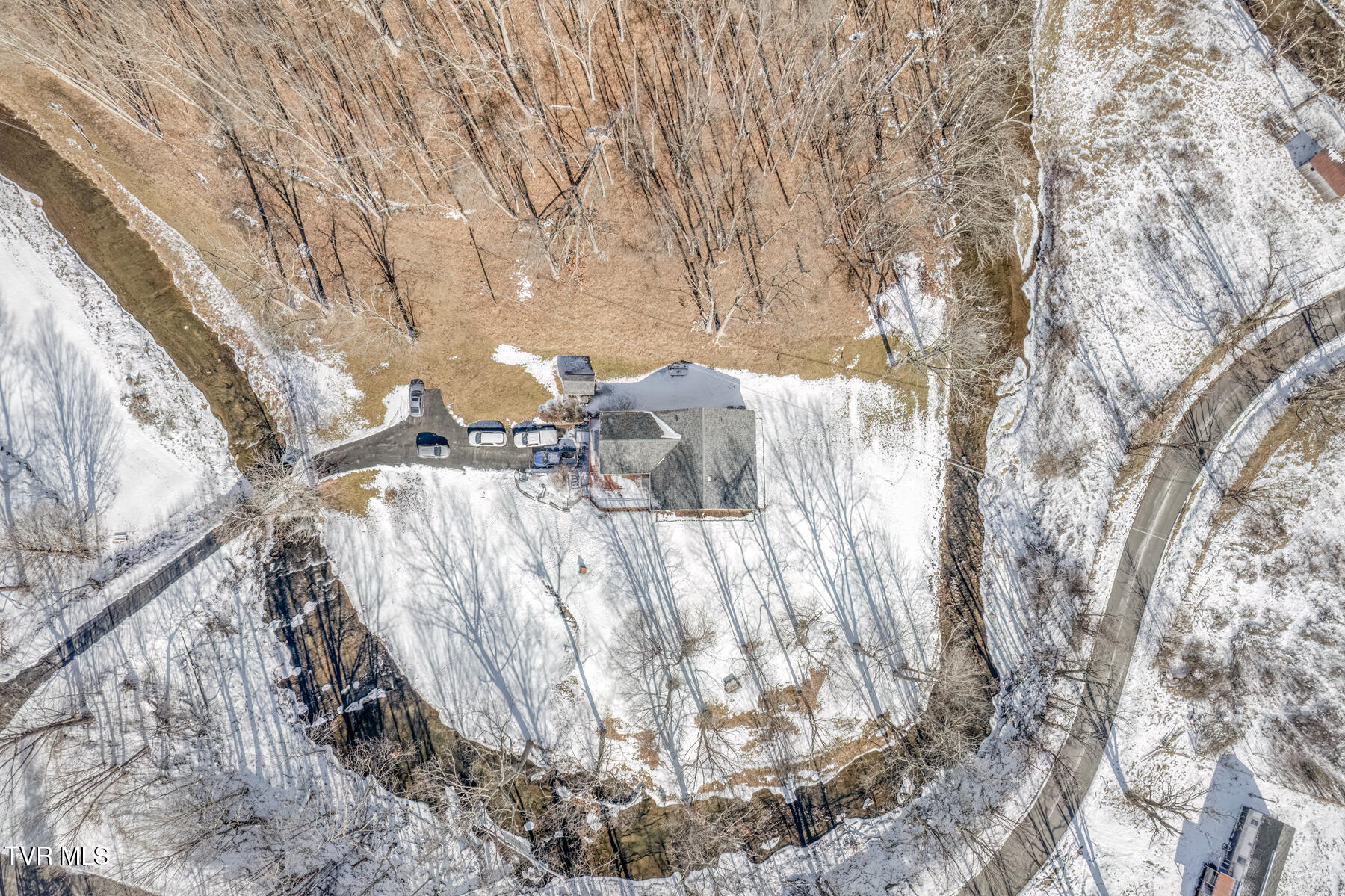 112 Conns Drive, Tazewell, Virginia image 4