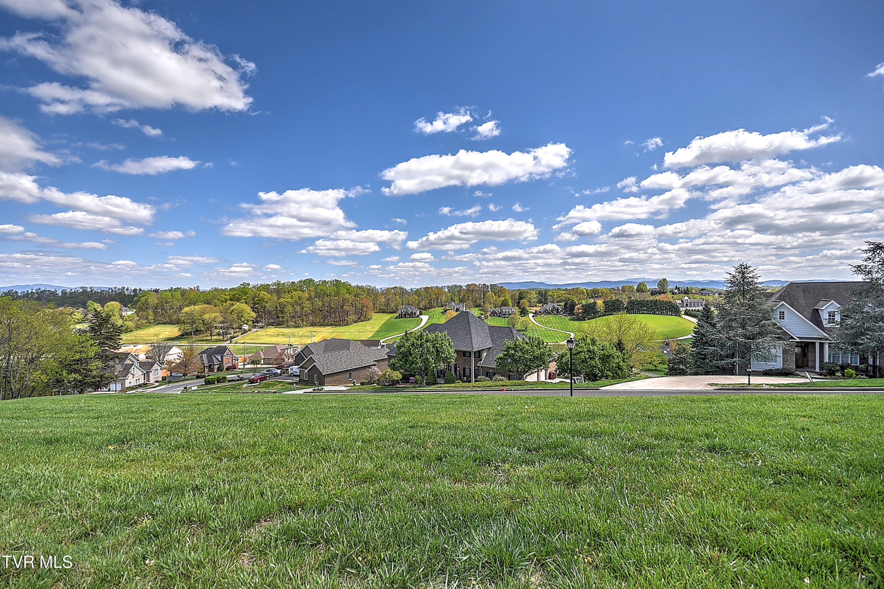 106r Ridgetop Drive, Johnson City, Tennessee image 2