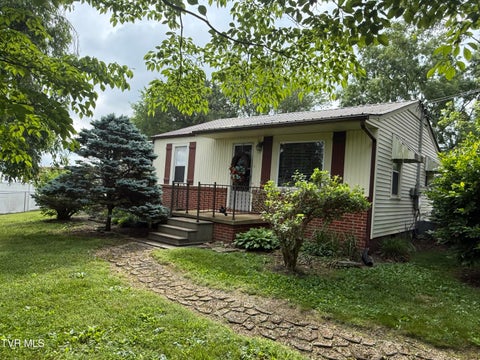 Photo of 2931 Watauga Road, Johnson City, TN 37601 (MLS # 9996009)