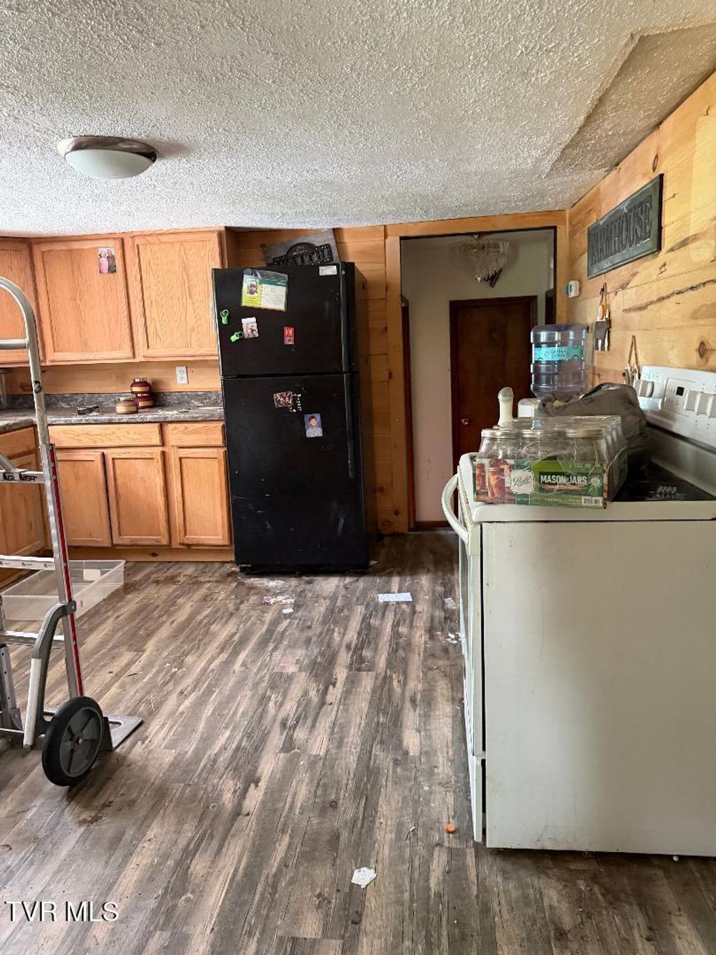 Photo of 13174 Topeka Drive, Bristol, VA 24202 (MLS # 9995941)