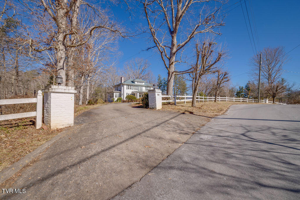 751 Holly Avenue, Erwin, Tennessee image 48