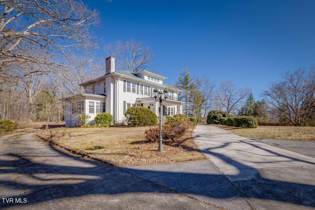 751 Holly Avenue, Erwin, Tennessee image 2