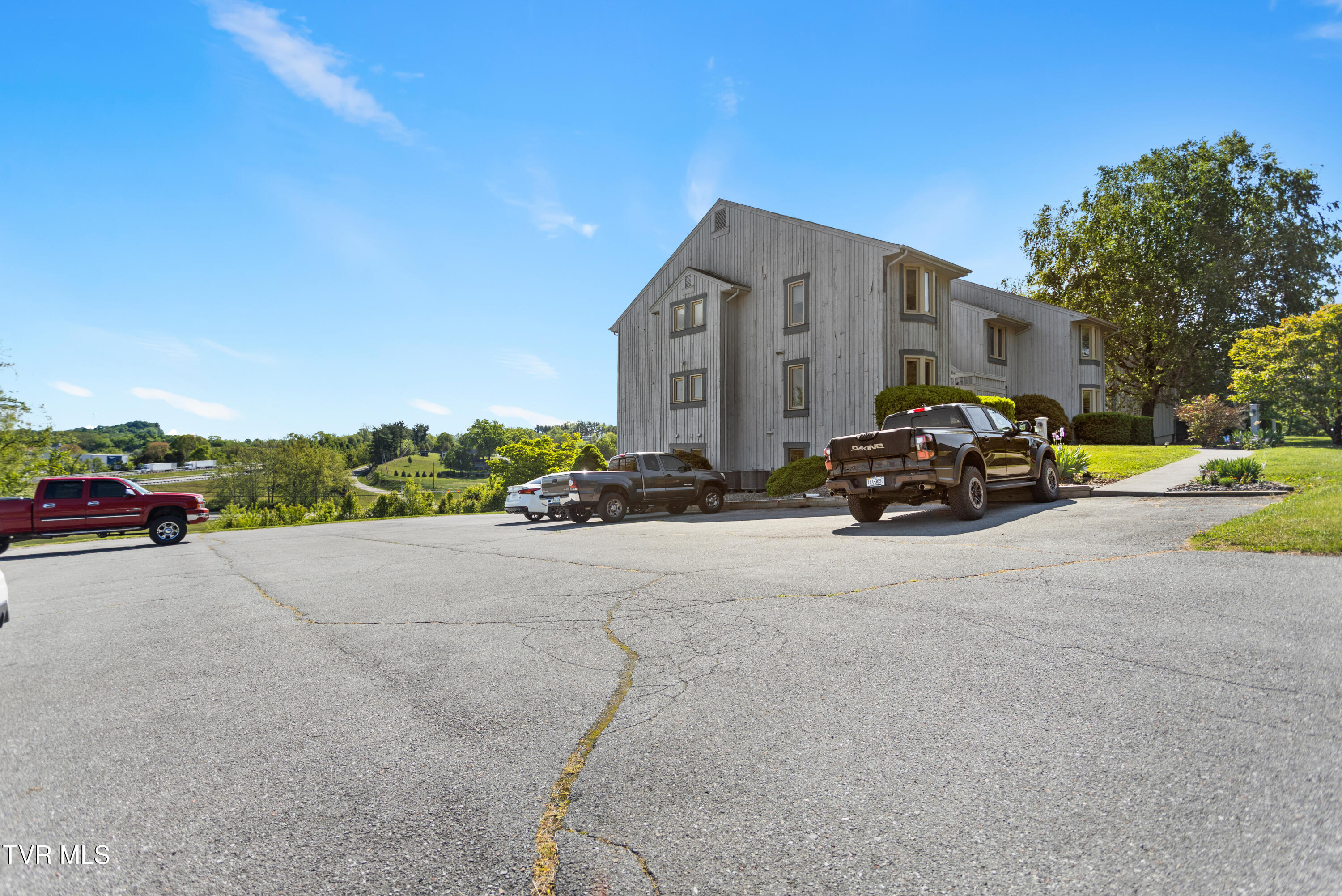 100 Wonderland Drive 5d
