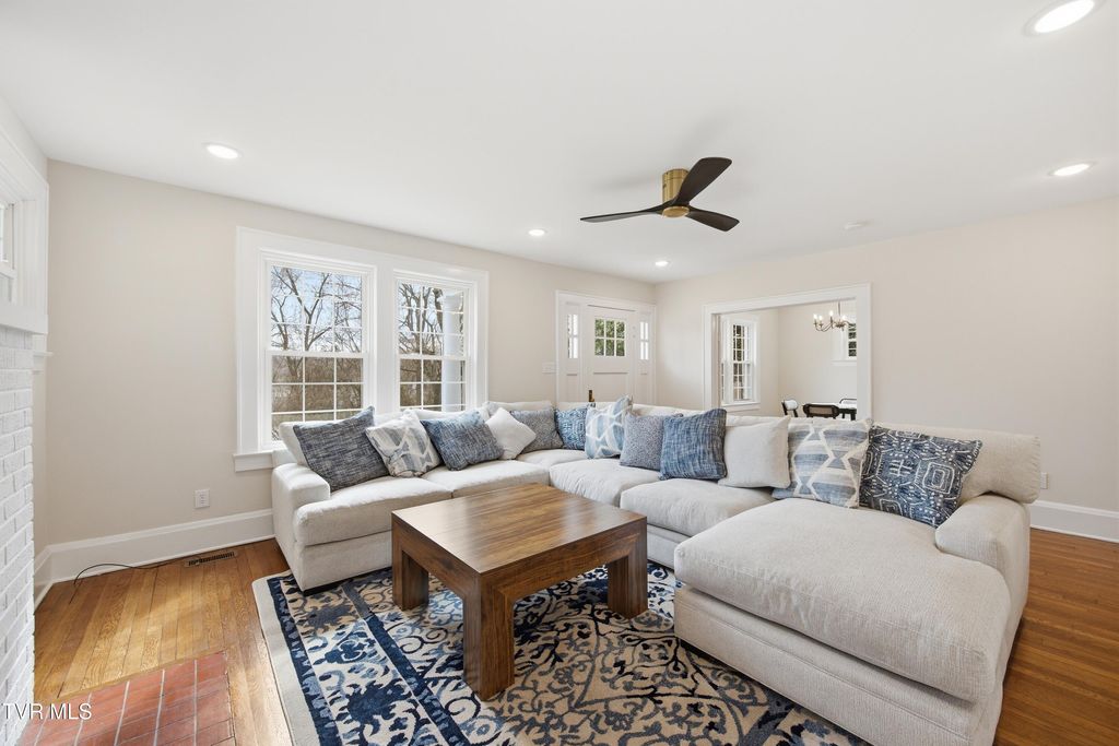 Photo of 1224 7th Avenue, Bristol, TN 37620 (MLS # 9991904)