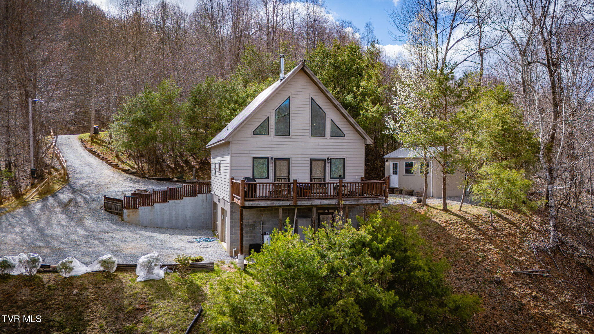 408 Eagle Ridge Road, Roan Mountain, Tennessee image 4