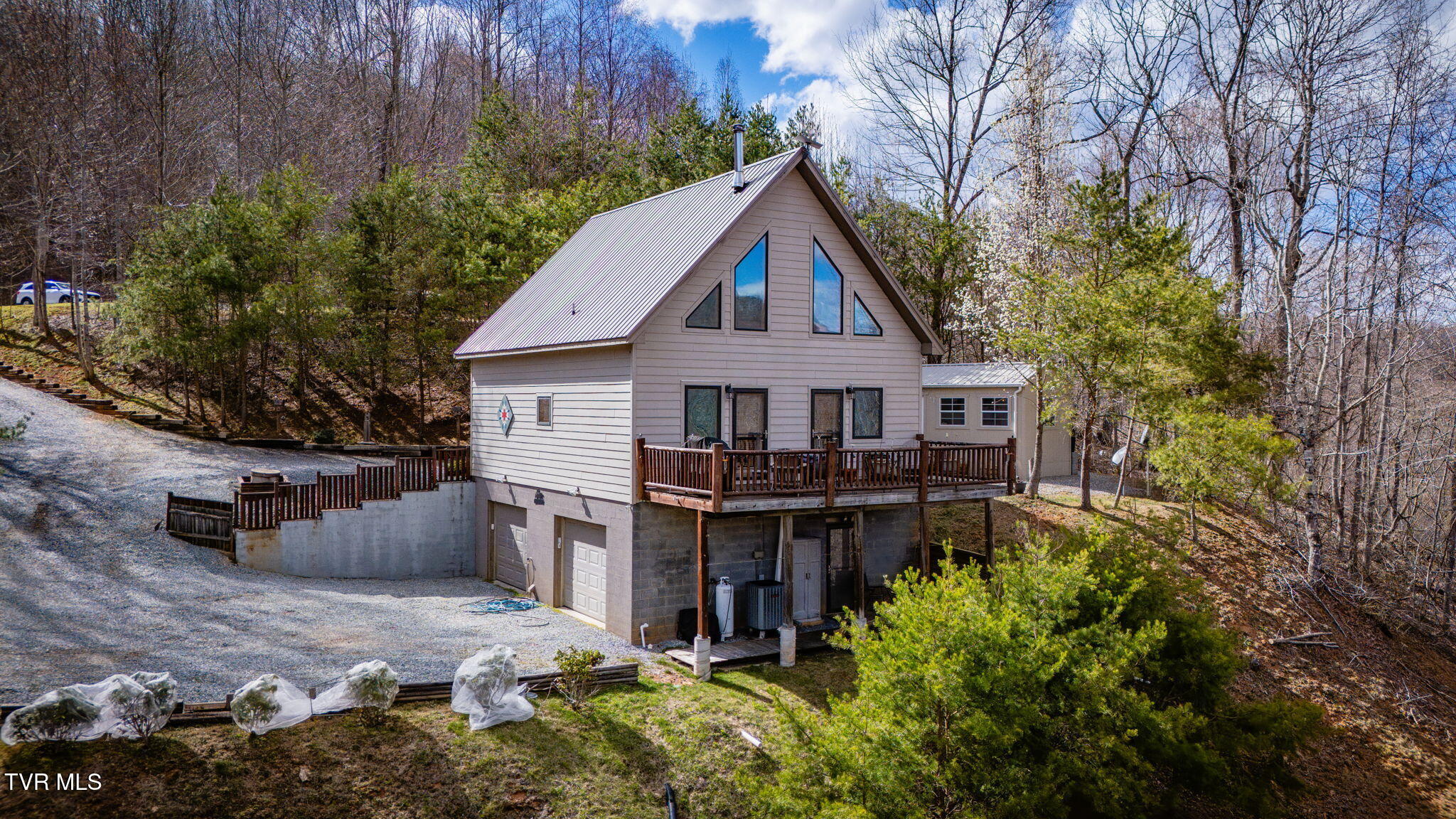 408 Eagle Ridge Road, Roan Mountain, Tennessee image 3