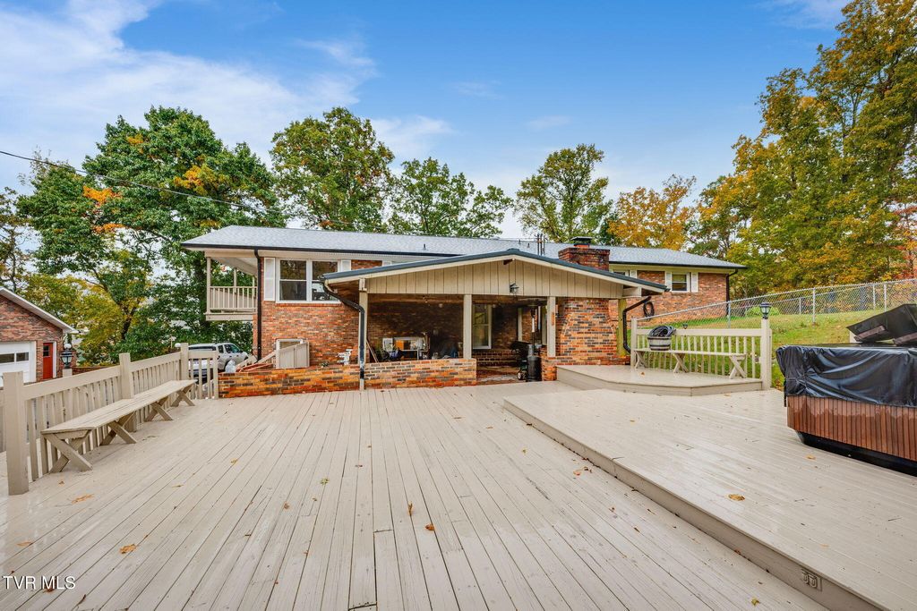 Photo of 161 Judge Ben Allen Road, Elizabethton, TN 37643 (MLS # 9987736)