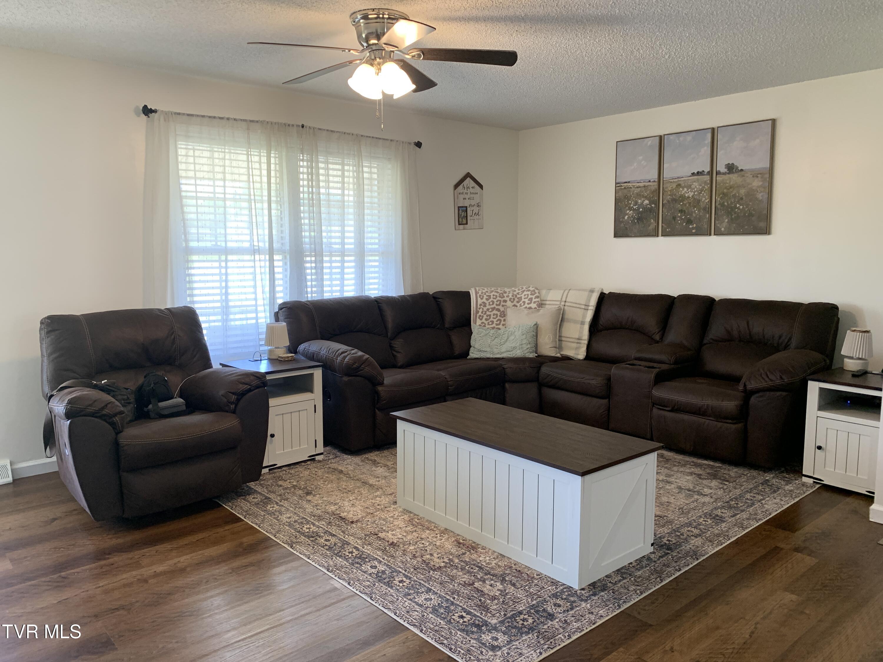 1400 Rheatown Road