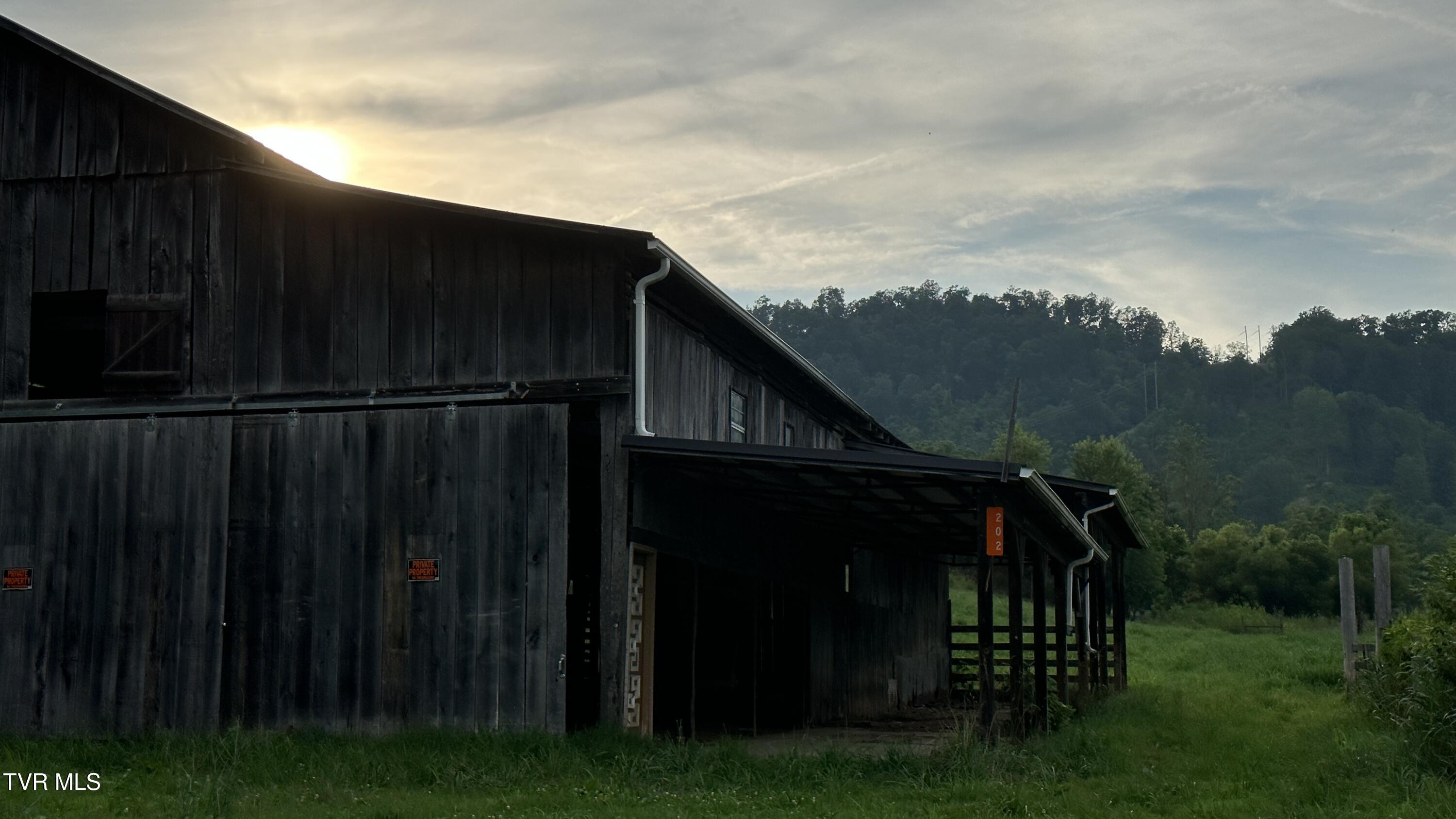 202 Eidson Lane, Rogersville, Tennessee image 17