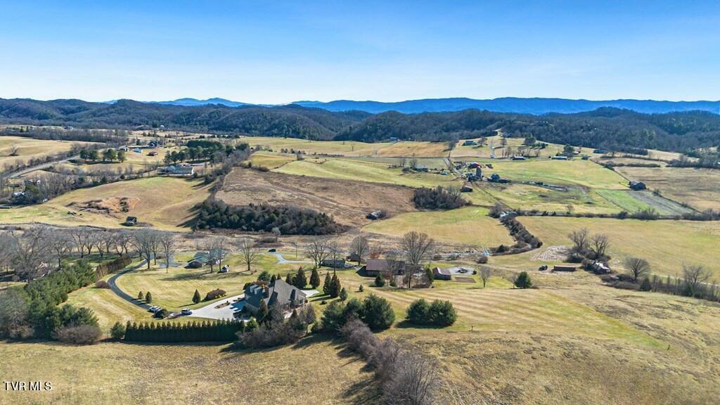16395 Ayres Lane, Bristol, Virginia image 6