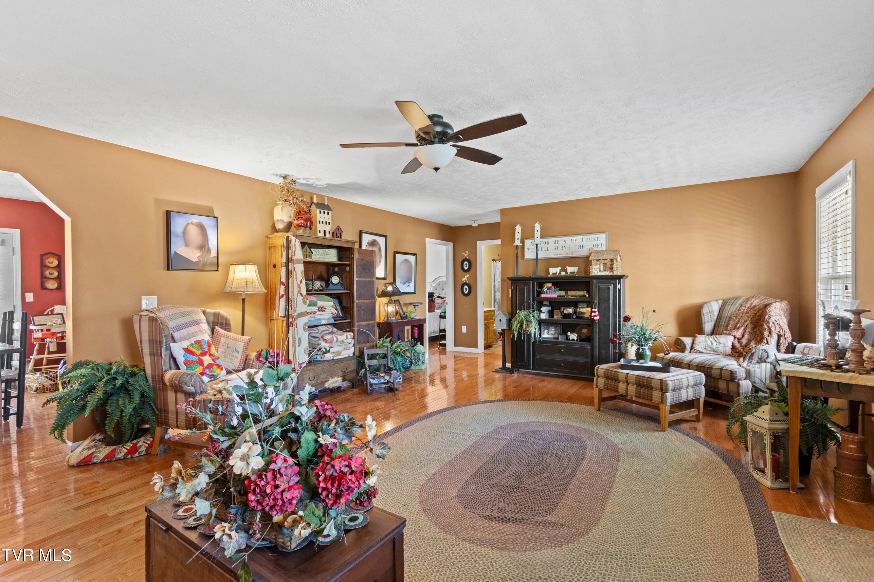 499 Austin Circle, Rogersville, Tennessee image 4