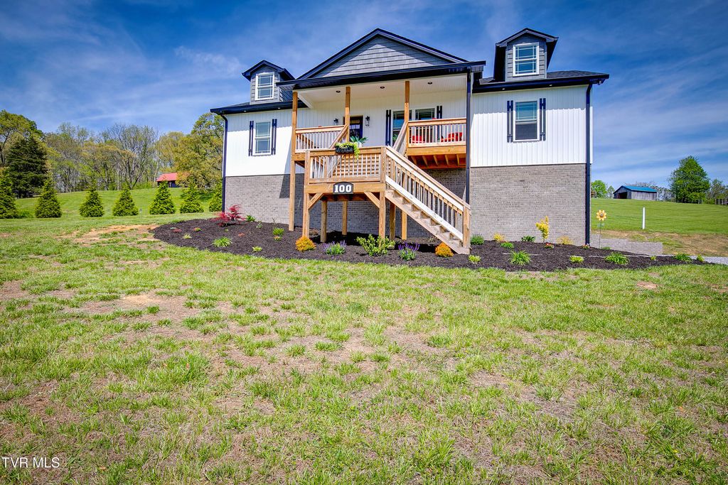 Photo of 100 Hunt Road, Jonesborough, TN 37659 (MLS # 9994085)