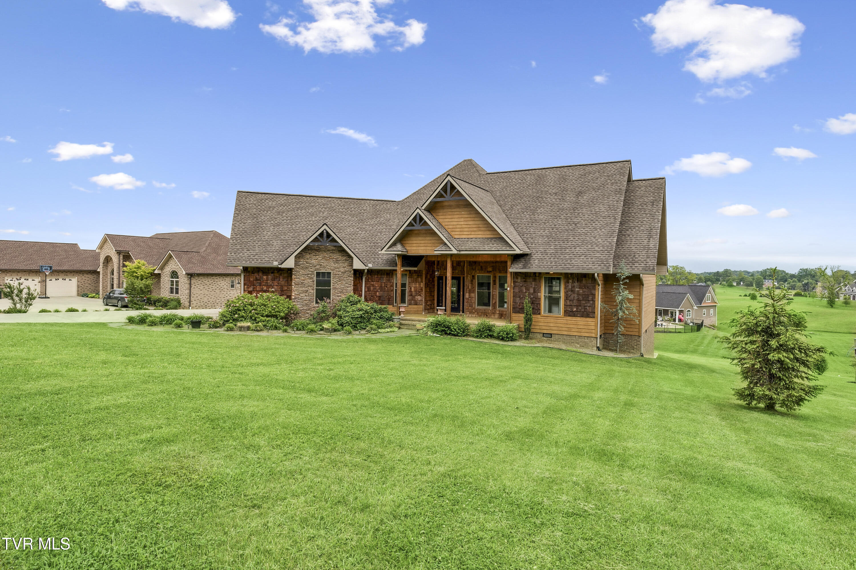 2220 Old Tusculum Road, Greeneville, Tennessee image 2