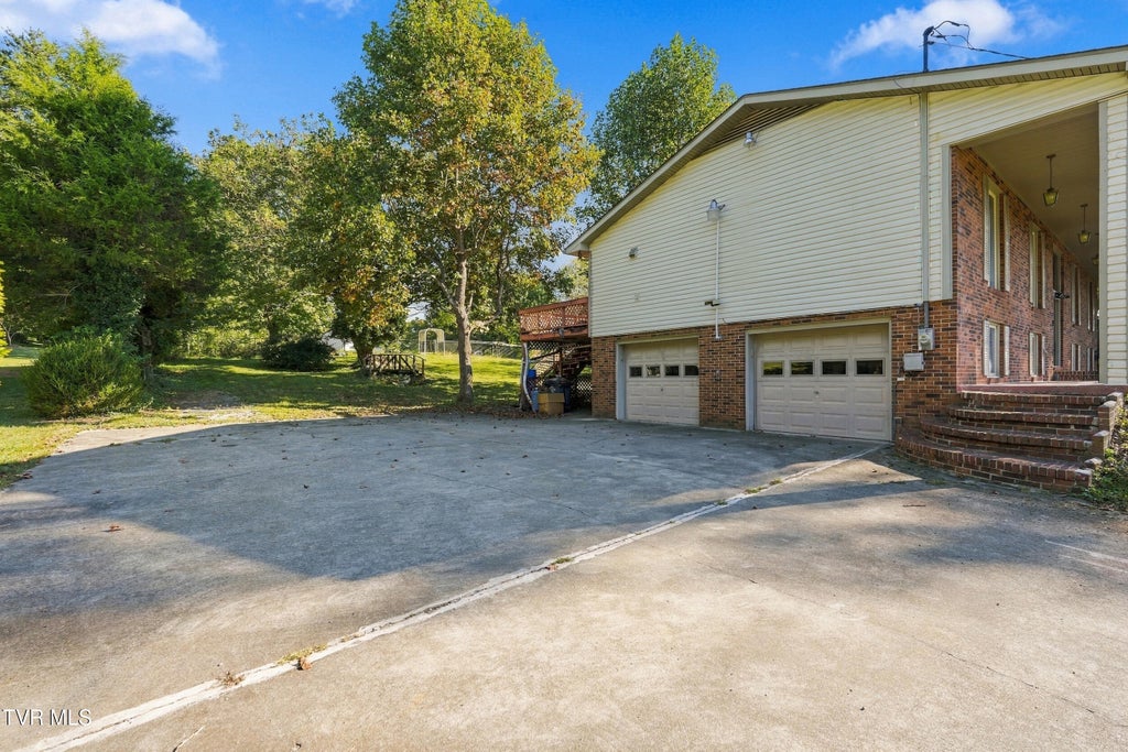 Photo of 4718 Grassland Court, Kingsport, TN 37664 (MLS # 10002010)