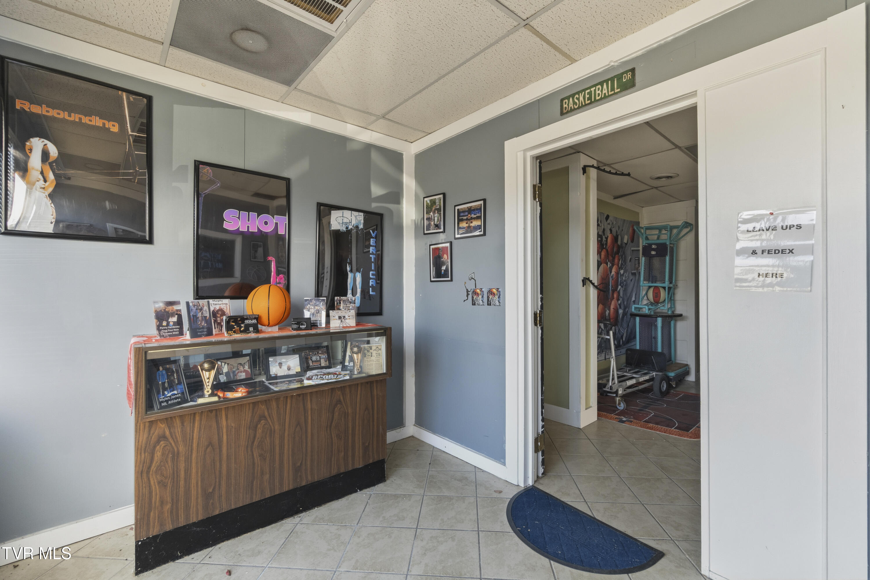 965 East Andrew Johnson Highway