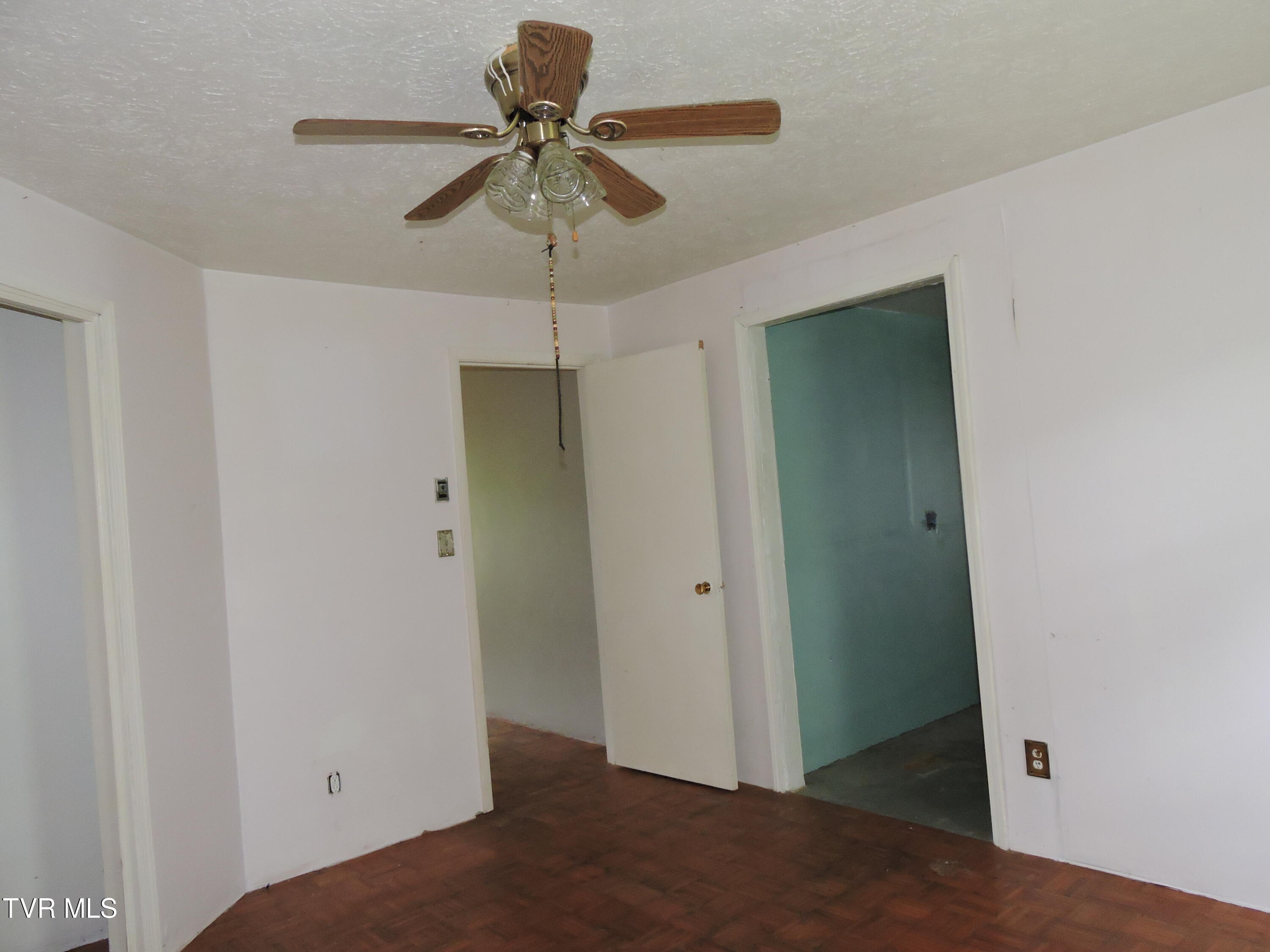 Coeburn, Virginia 24230, United States, 3 Bedrooms Bedrooms, ,1 BathroomBathrooms,Residential,Pending,58100