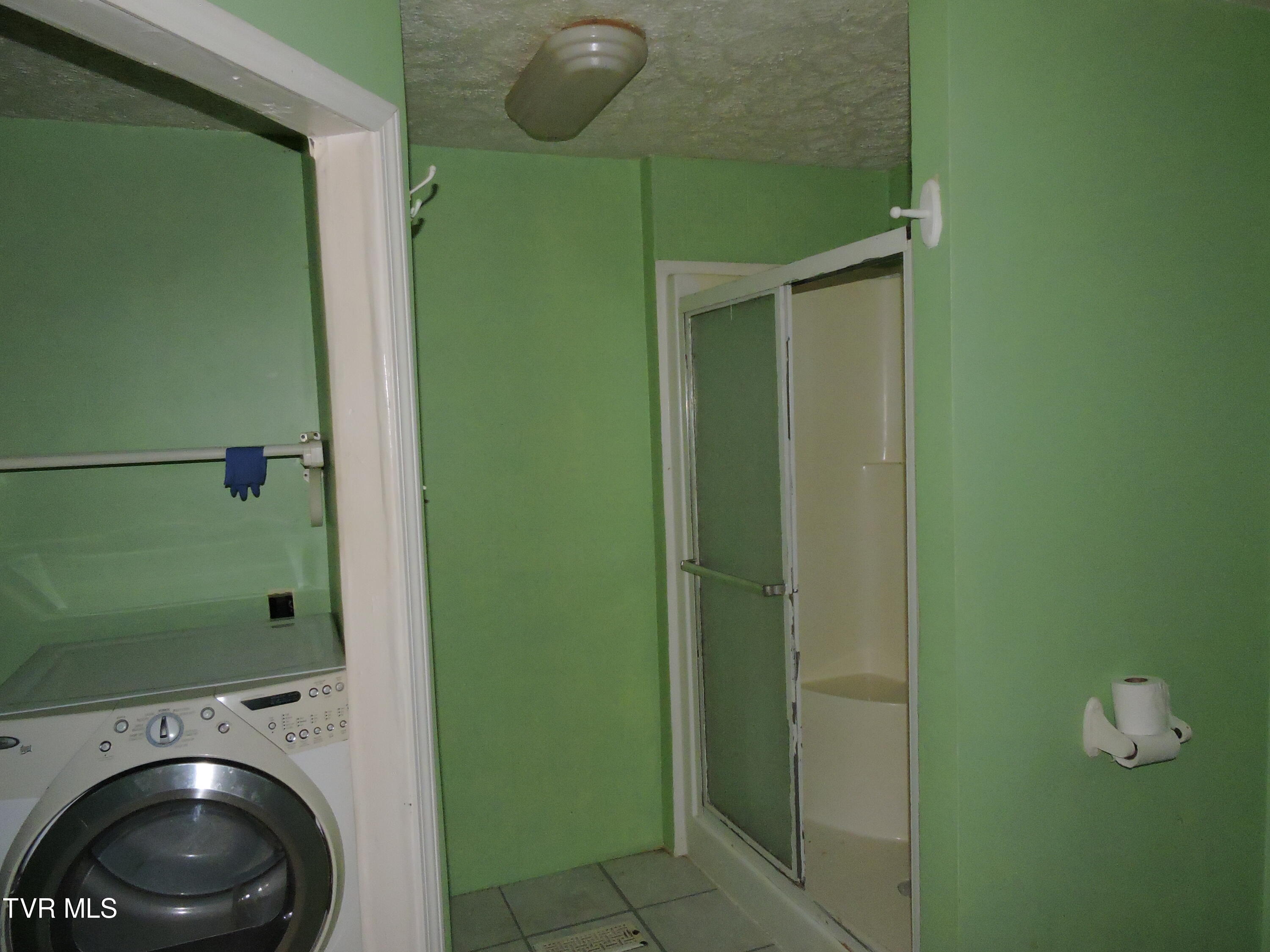 Coeburn, Virginia 24230, United States, 3 Bedrooms Bedrooms, ,1 BathroomBathrooms,Residential,Pending,58100