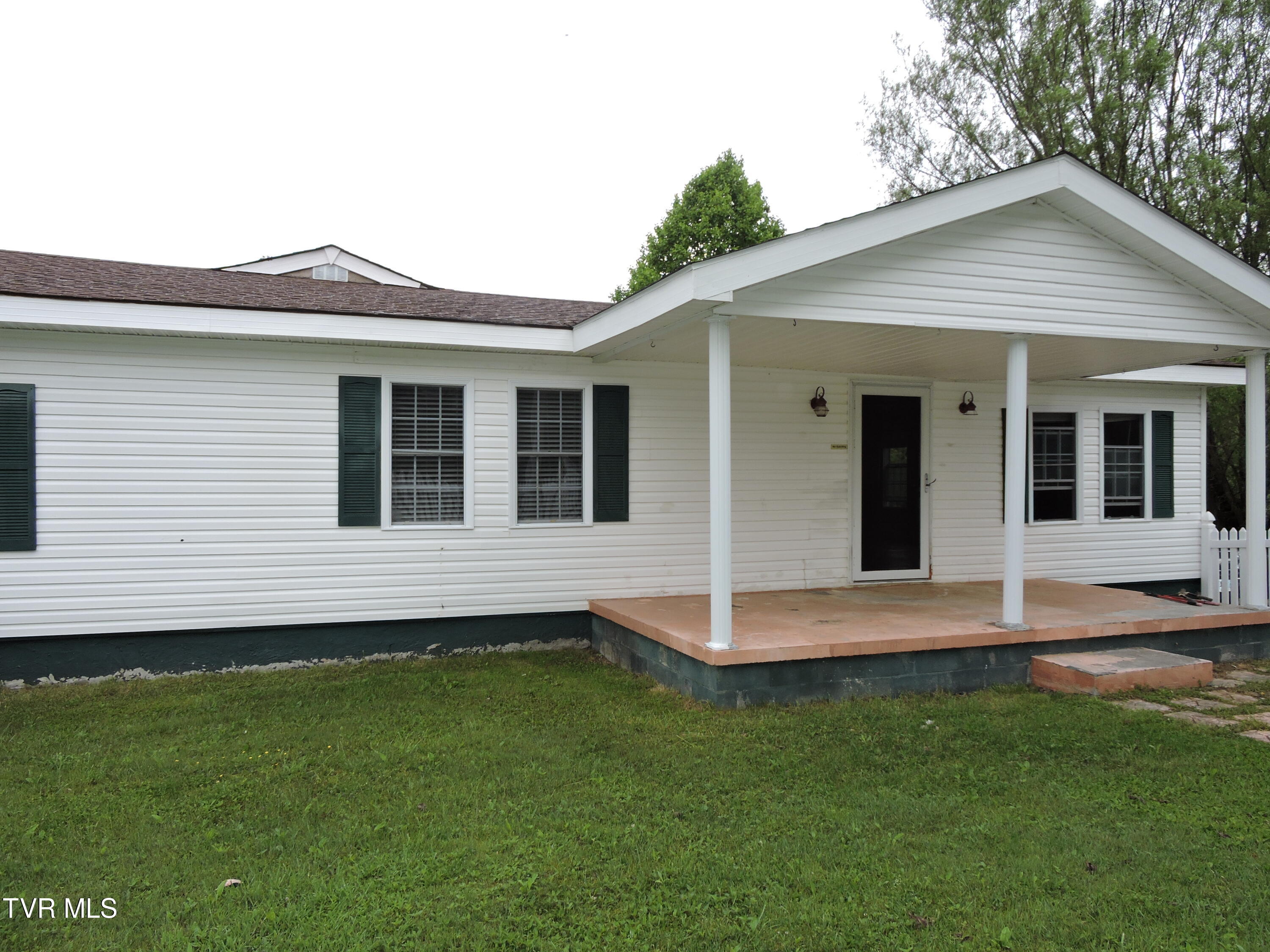 Coeburn, Virginia 24230, United States, 3 Bedrooms Bedrooms, ,1 BathroomBathrooms,Residential,Pending,58100