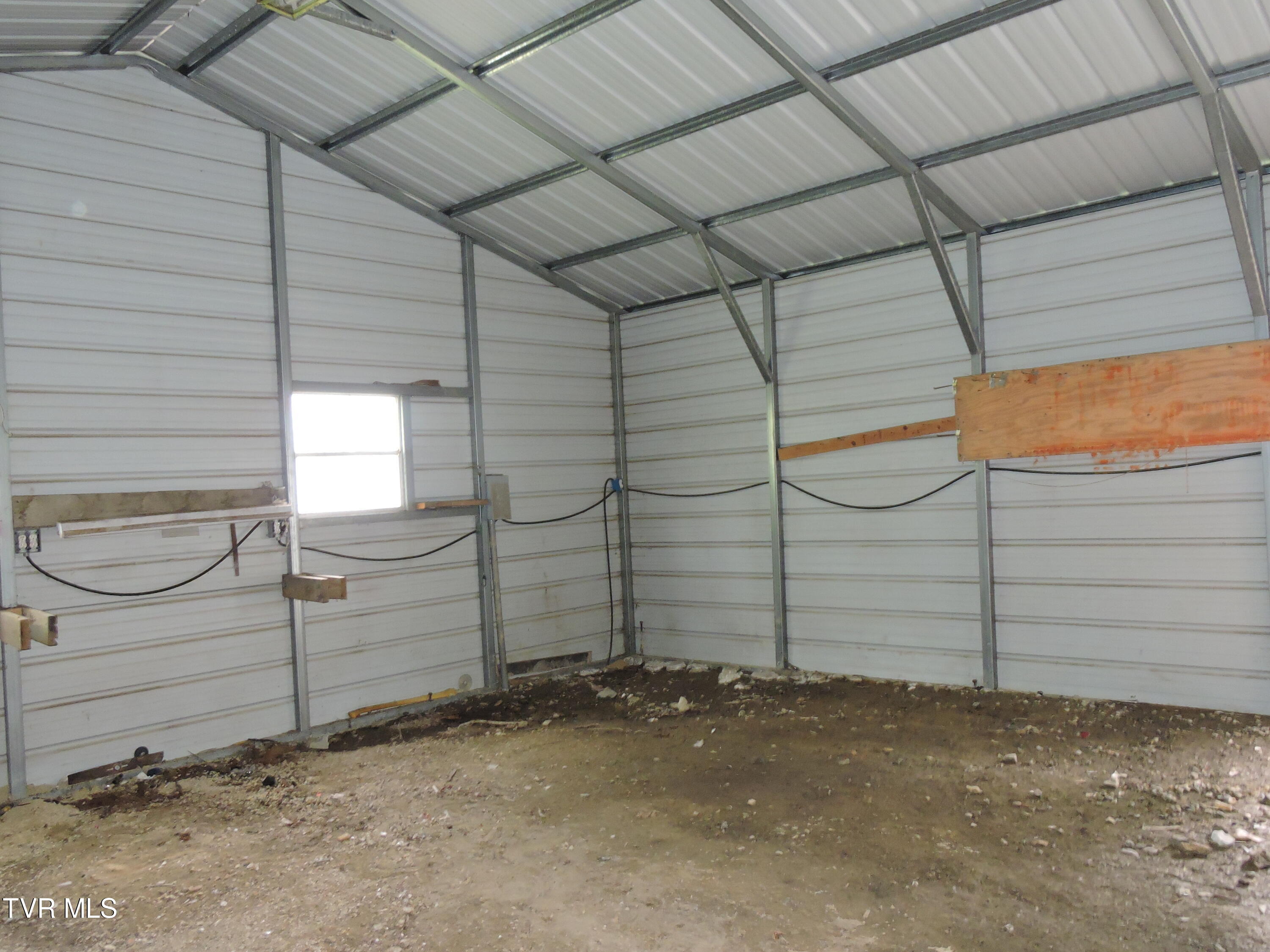 Coeburn, Virginia 24230, United States, 3 Bedrooms Bedrooms, ,1 BathroomBathrooms,Residential,Pending,58100