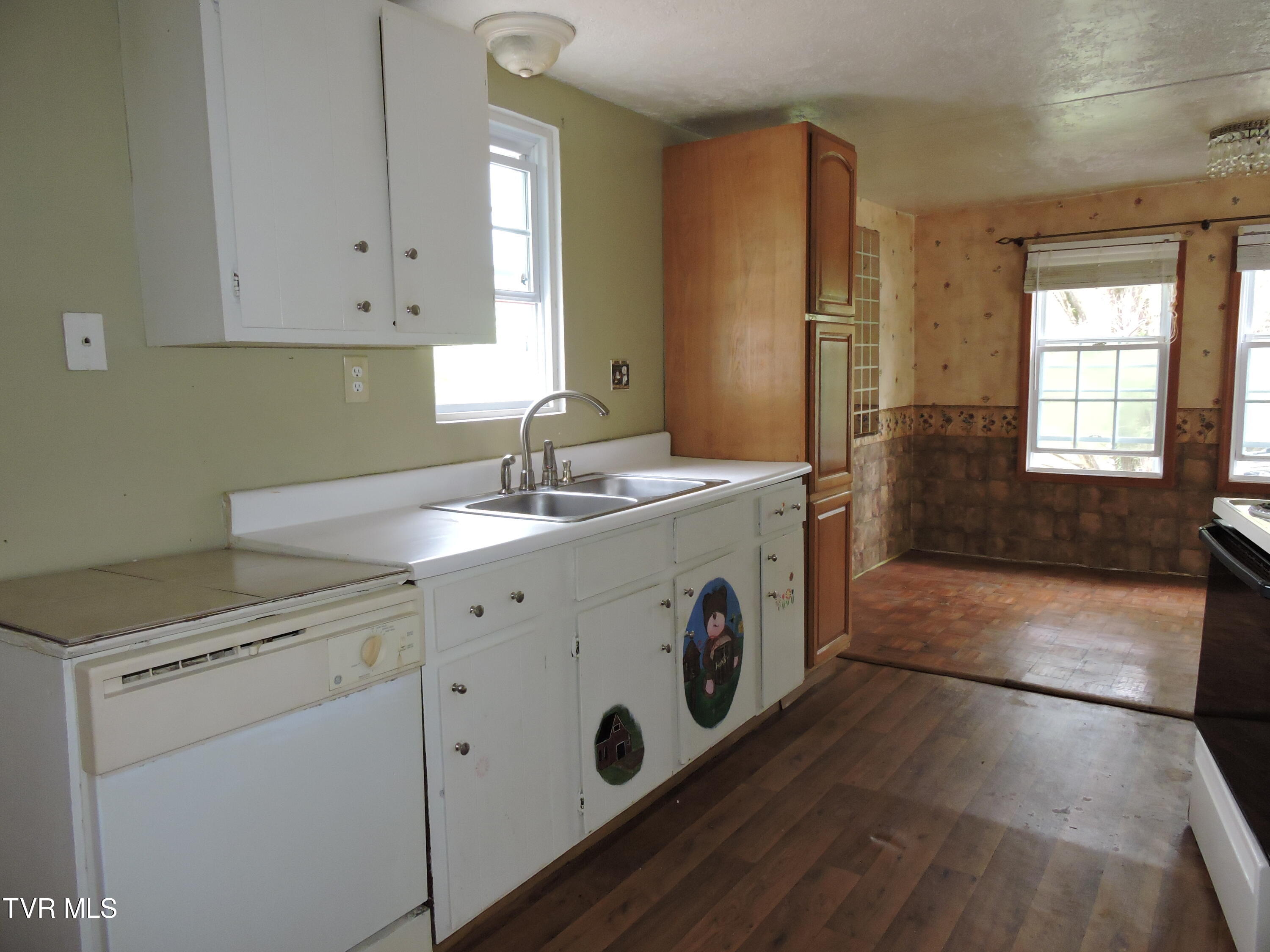 Coeburn, Virginia 24230, United States, 3 Bedrooms Bedrooms, ,1 BathroomBathrooms,Residential,Pending,58100