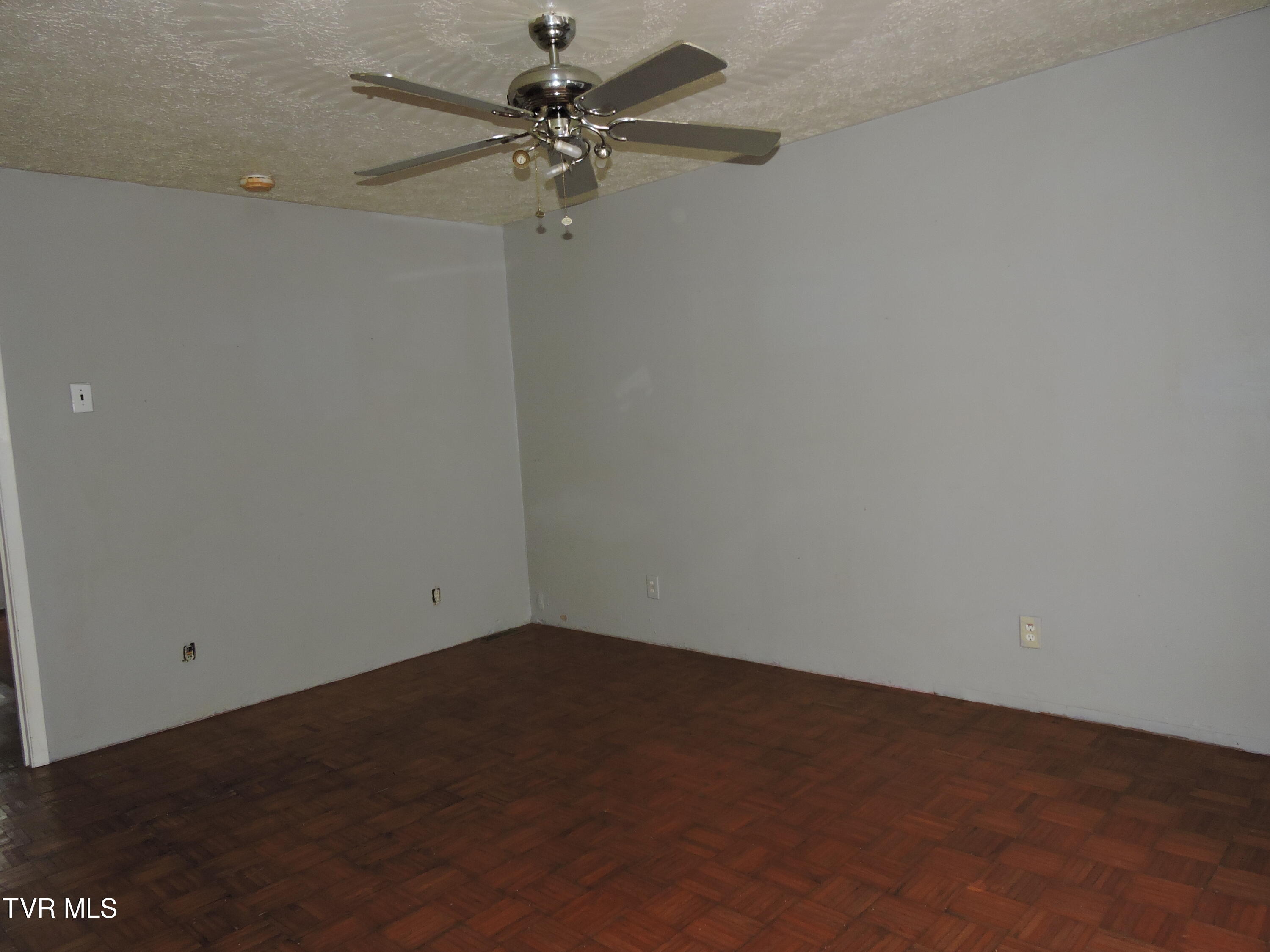 Coeburn, Virginia 24230, United States, 3 Bedrooms Bedrooms, ,1 BathroomBathrooms,Residential,Pending,58100