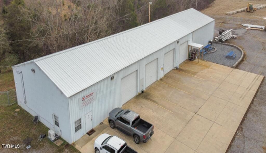 Photo of 475 Morelock Street, Kingsport, TN 37660 (MLS # 9989466)