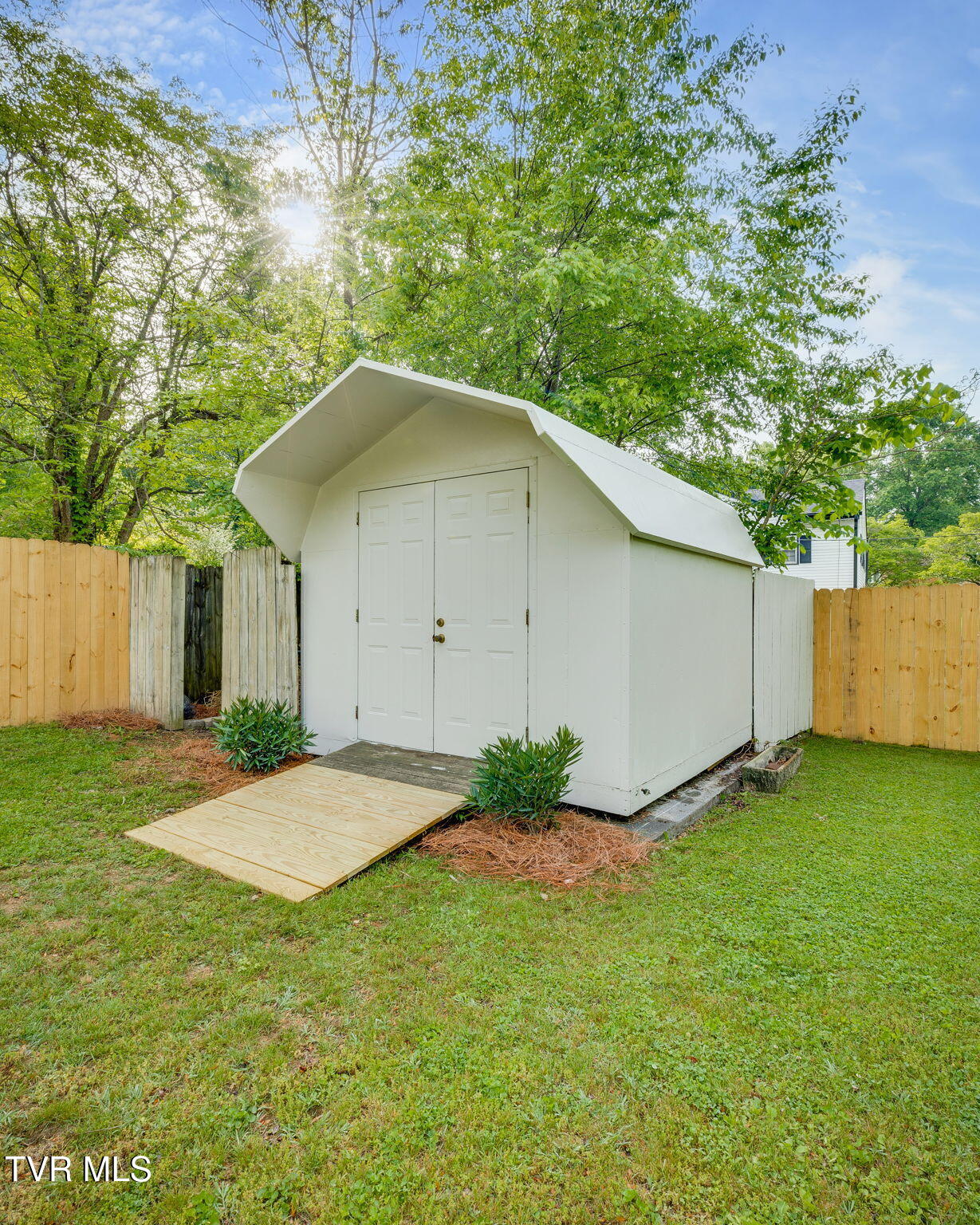 541 Vance Drive, Bristol, Tennessee image 37