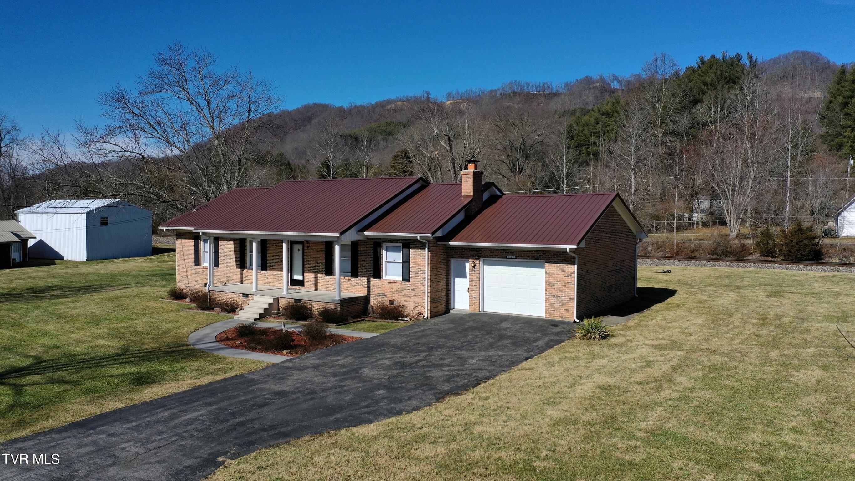 11417 Bedford Rd Road, Coeburn, Virginia image 2