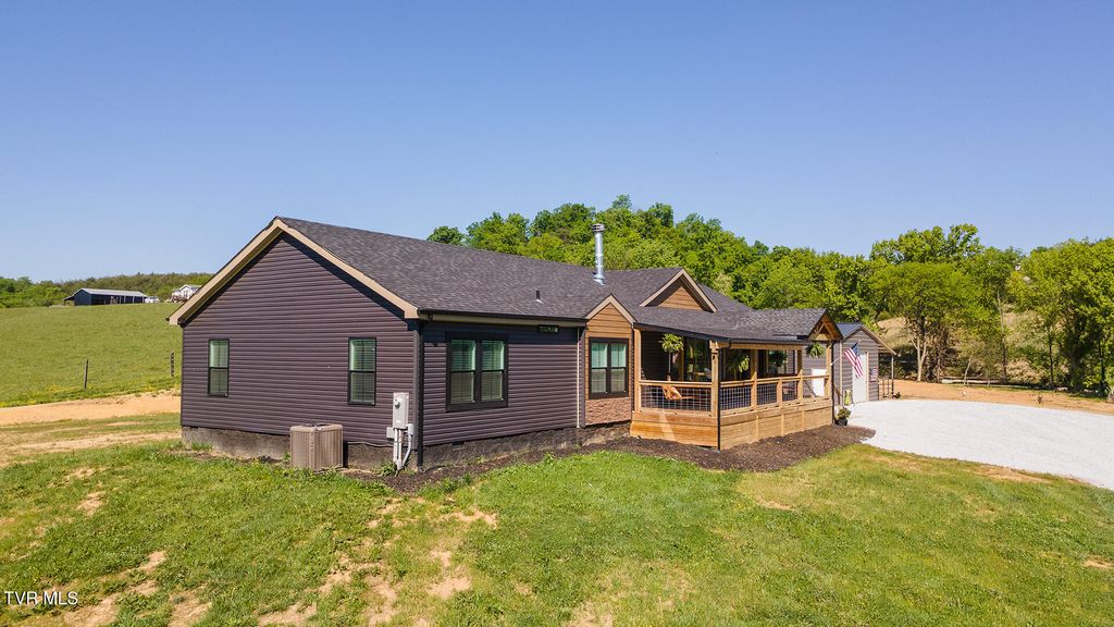 Photo of 4510 Poplar Springs Road, Greeneville, TN 37743 (MLS # 9989474)