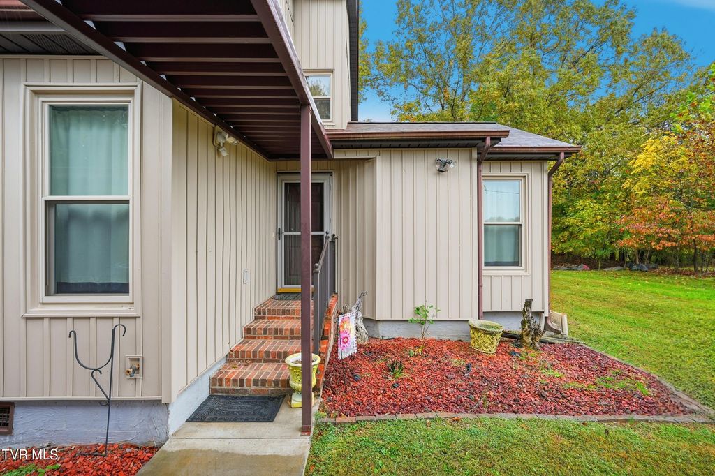 Photo of 780 Hamilton Road #I4, Blountville, TN 37617 (MLS # 9987648)