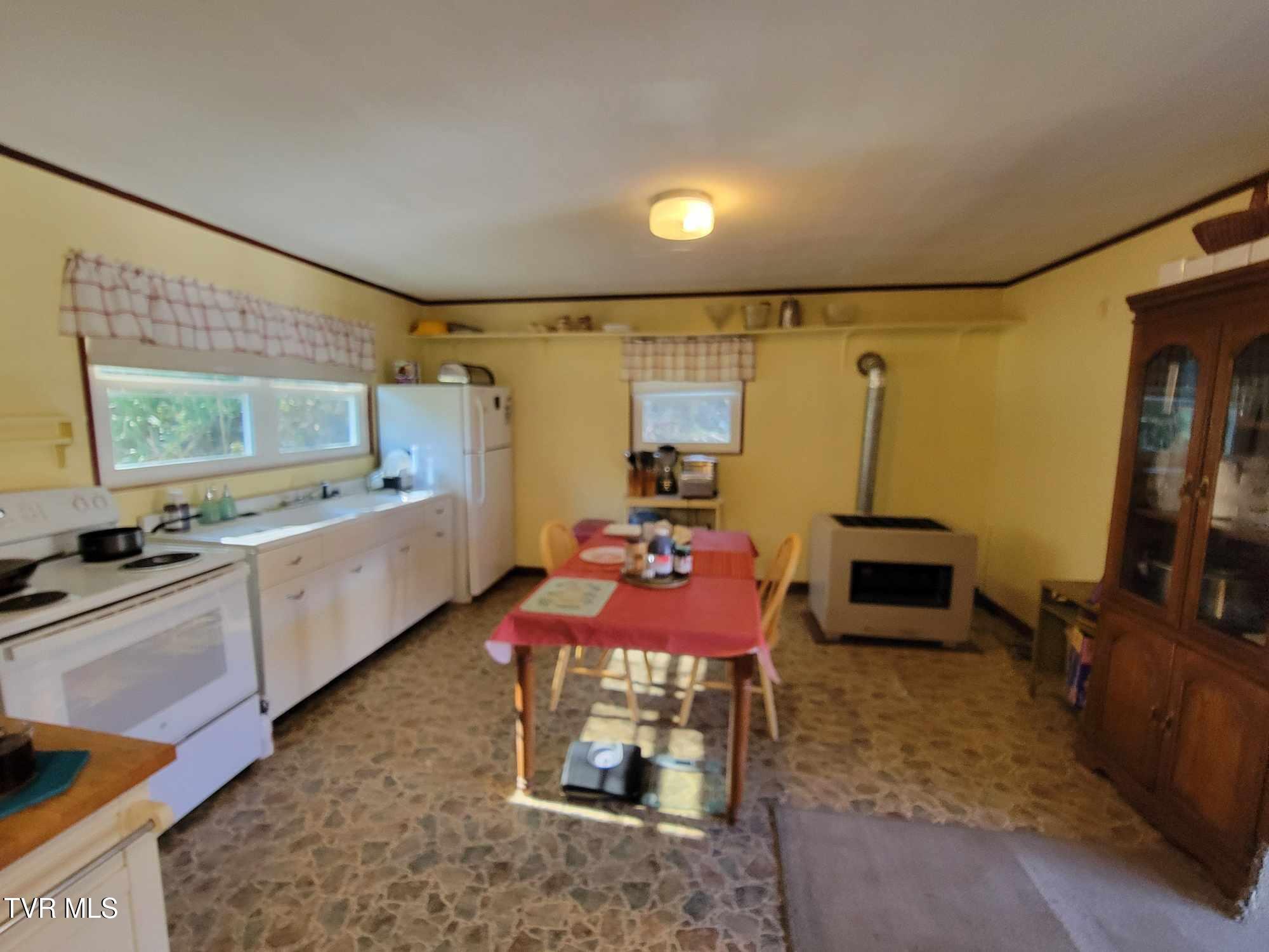 825 Sandy Valley Road, Rogersville, Tennessee image 33
