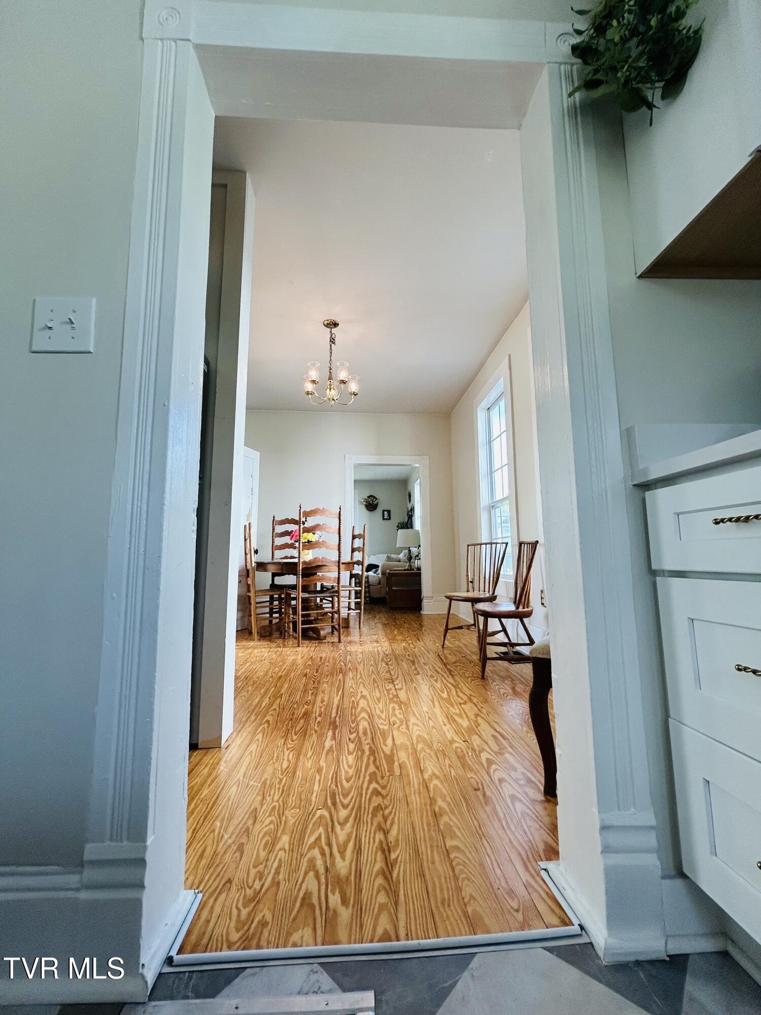 407 Irish Street, Greeneville, Tennessee image 28