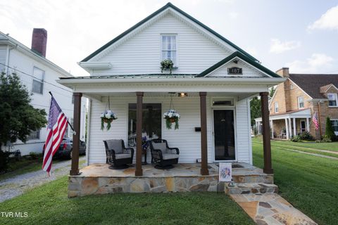 Tiny photo for 407 Irish Street, Greeneville, TN 37743 (MLS # 9980065)