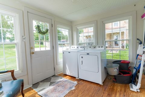Tiny photo for 407 Irish Street, Greeneville, TN 37743 (MLS # 9980065)