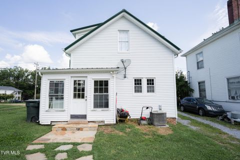 Tiny photo for 407 Irish Street, Greeneville, TN 37743 (MLS # 9980065)