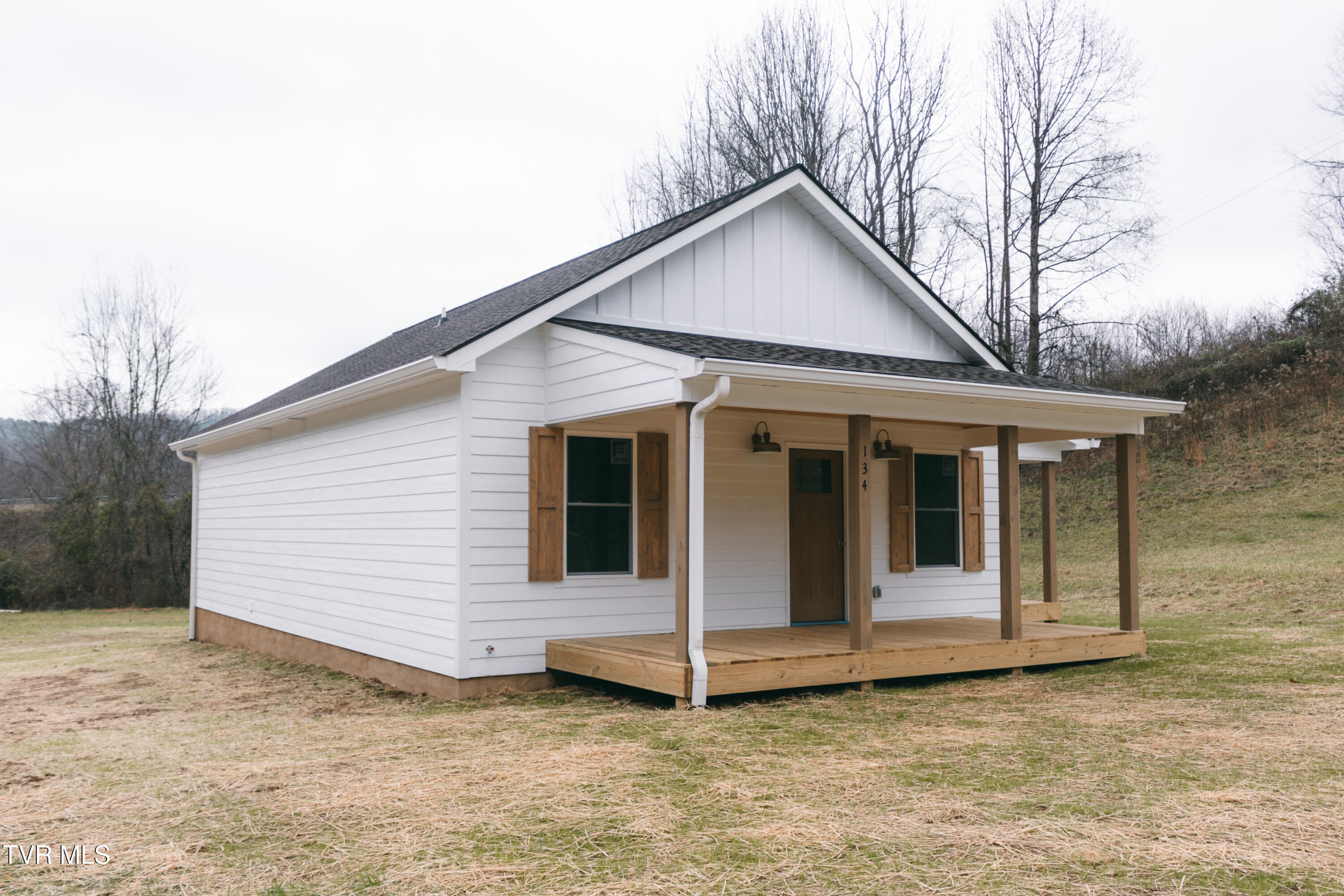 134 Powder Hollow Road, Unicoi, Tennessee image 2