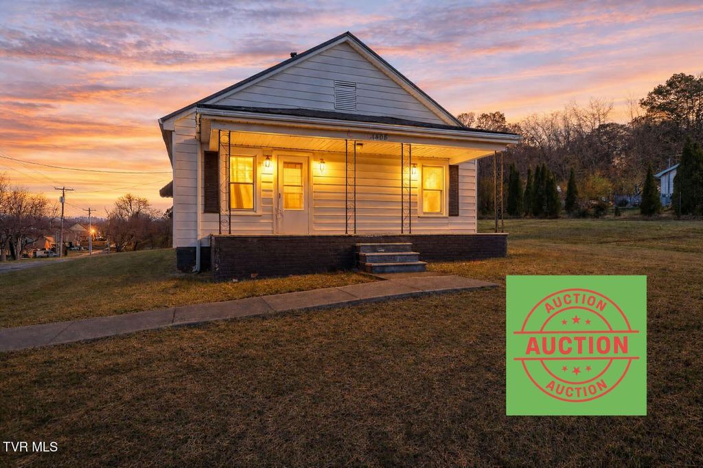 Photo of 1408 College Street, Jonesborough, TN 37659 (MLS # 9993813)