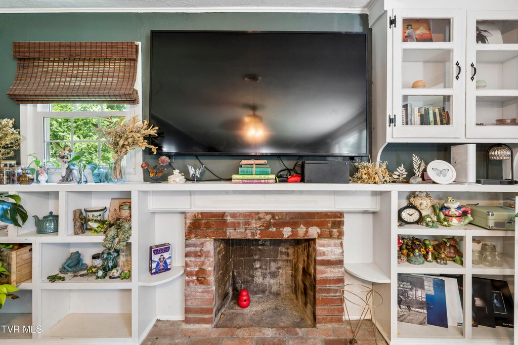 Photo of 2422 Sinking Creek Road, Johnson City, TN 37604 (MLS # 9997019)